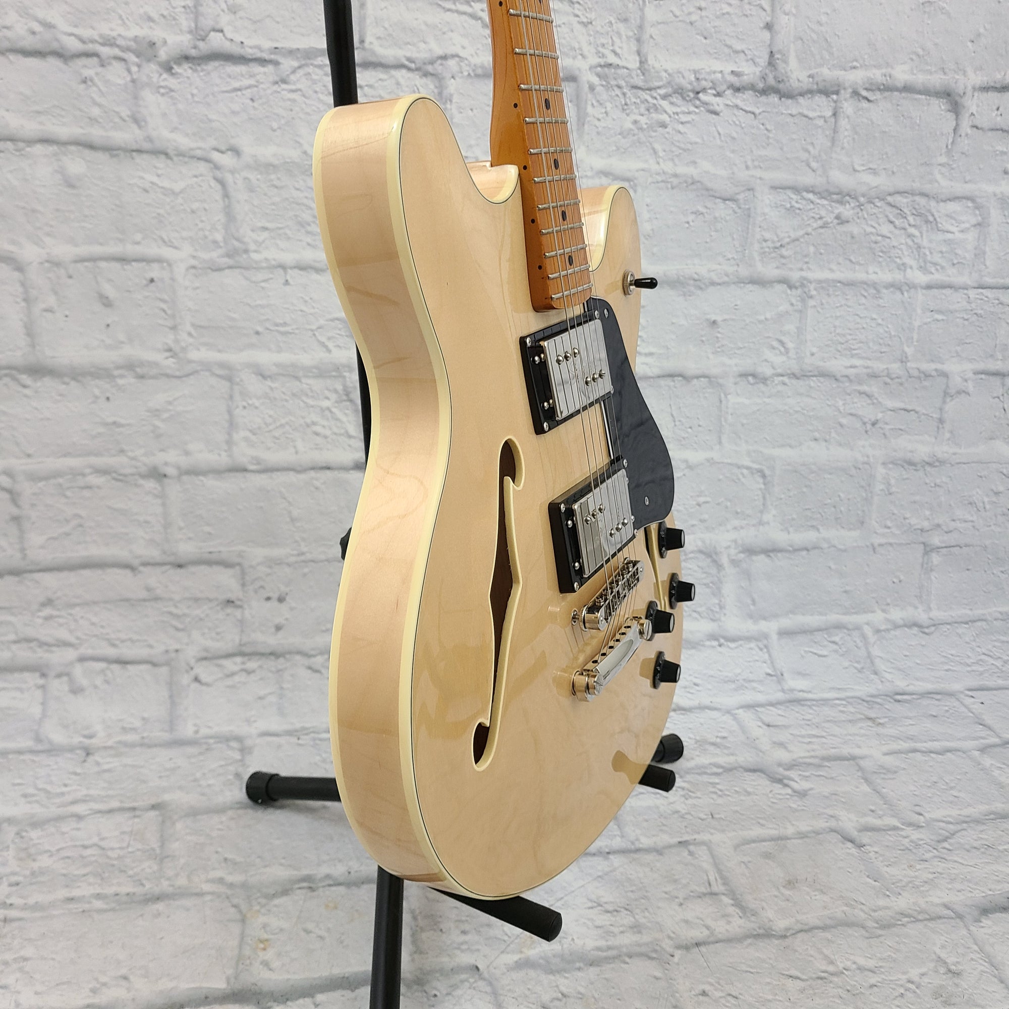 Squier Classic Vibe Starcaster - Natural - Evolution Music