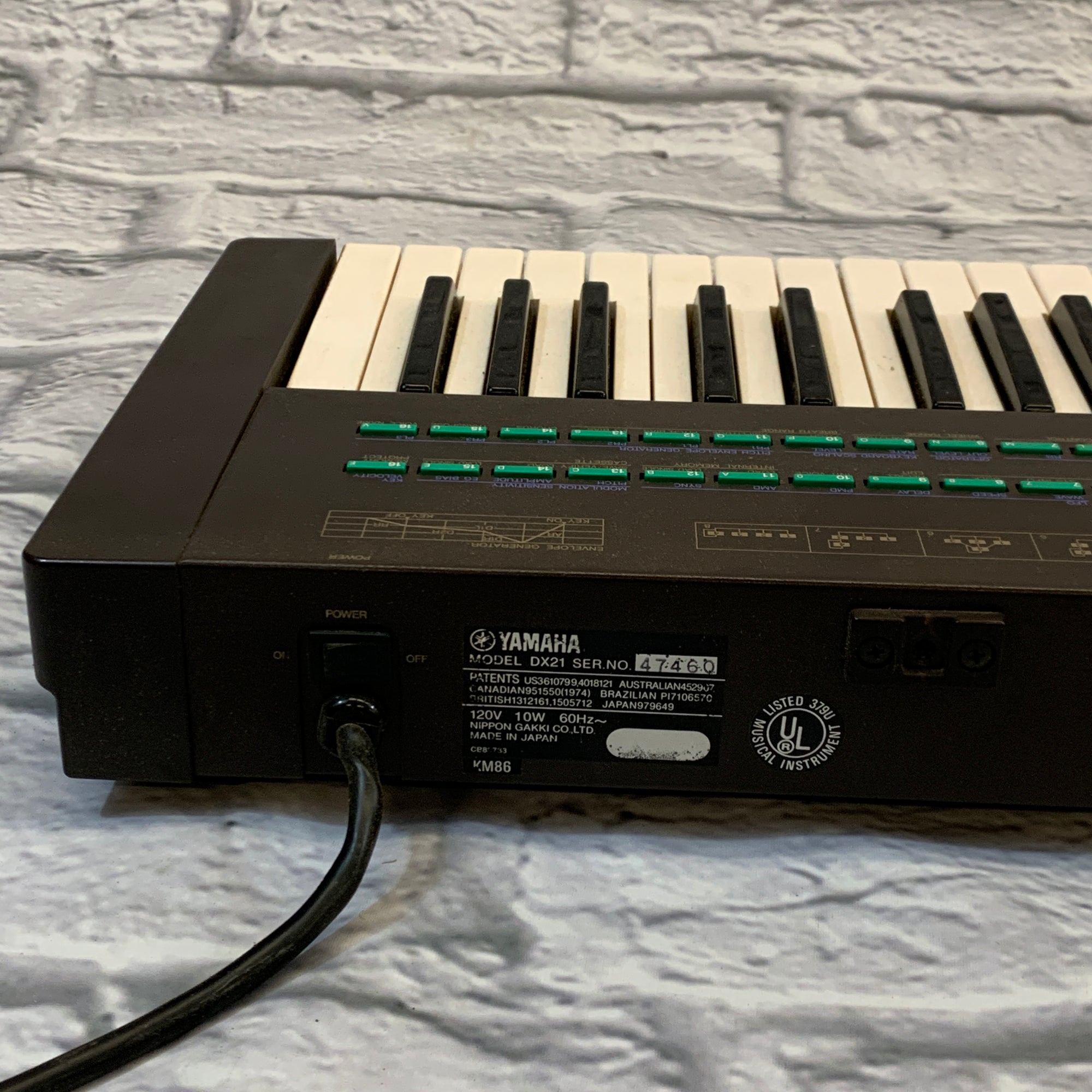 Yamaha DX21 Synthesizer Digital Programmable Algorithm Synthesizer