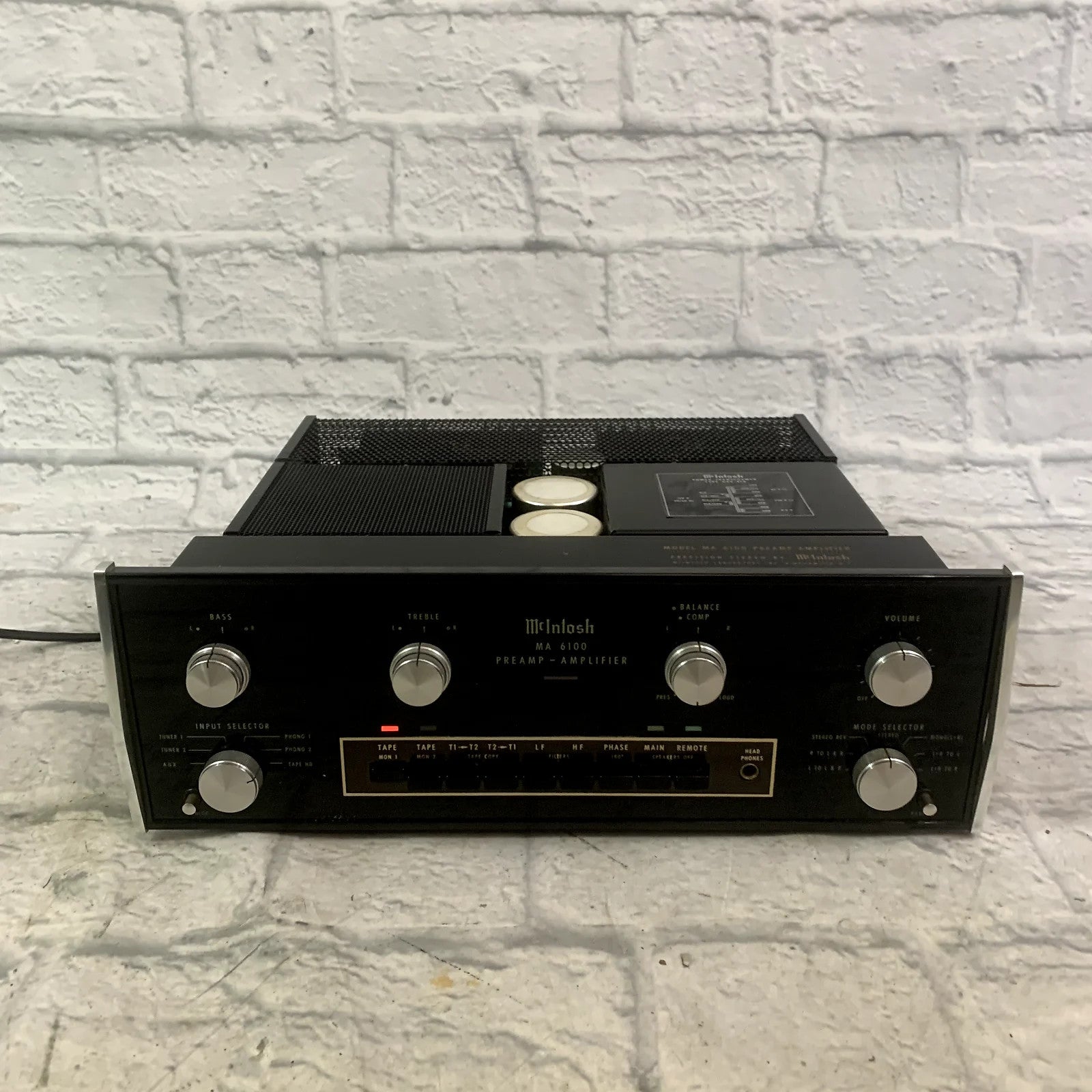 McIntosh Model MA6100 Integrated Amplifier