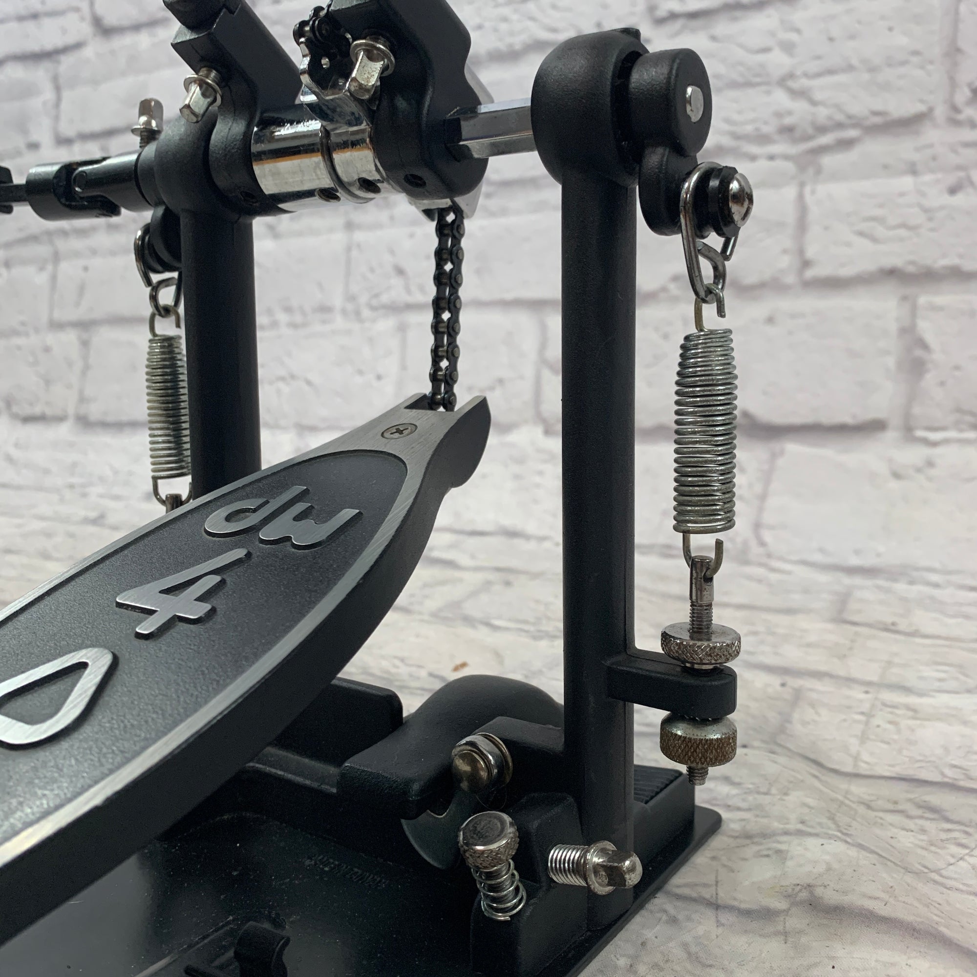 DW 4000 Series Double Kick Pedal -missing crossbar