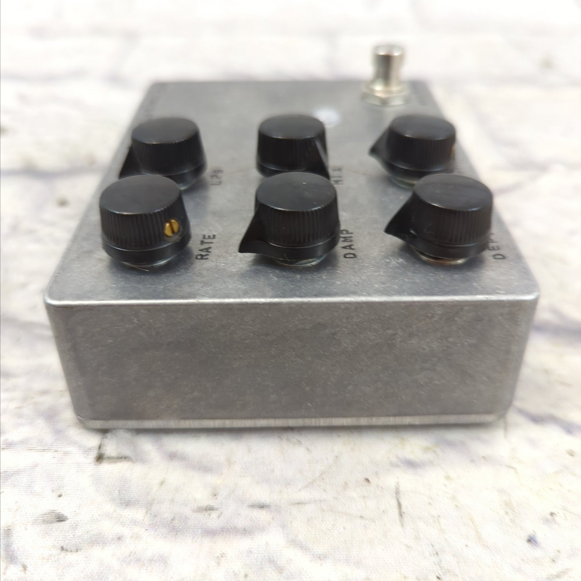 Fairfield Circuitry KFM8029 Shallow Water Modulation Pedal