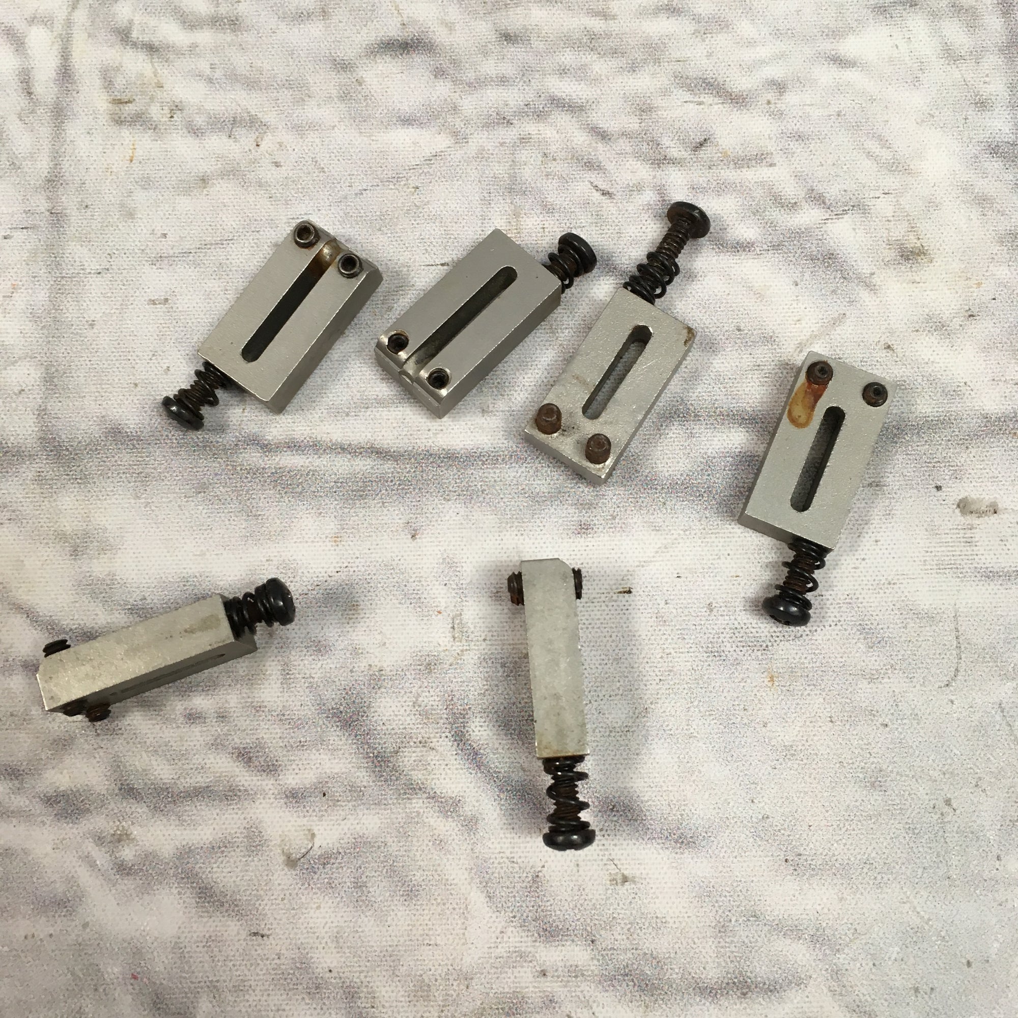 Fender 6pc Electric Guitar Bridge Saddle Set
