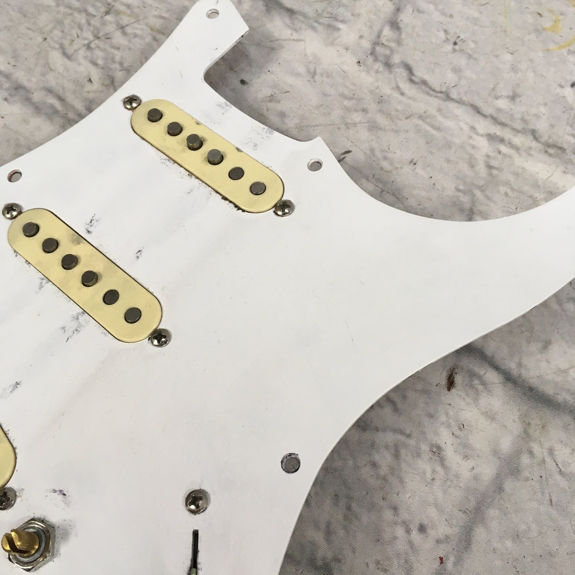 Fender MIM Reissue 50s Stratocasater Loaded Pickguard