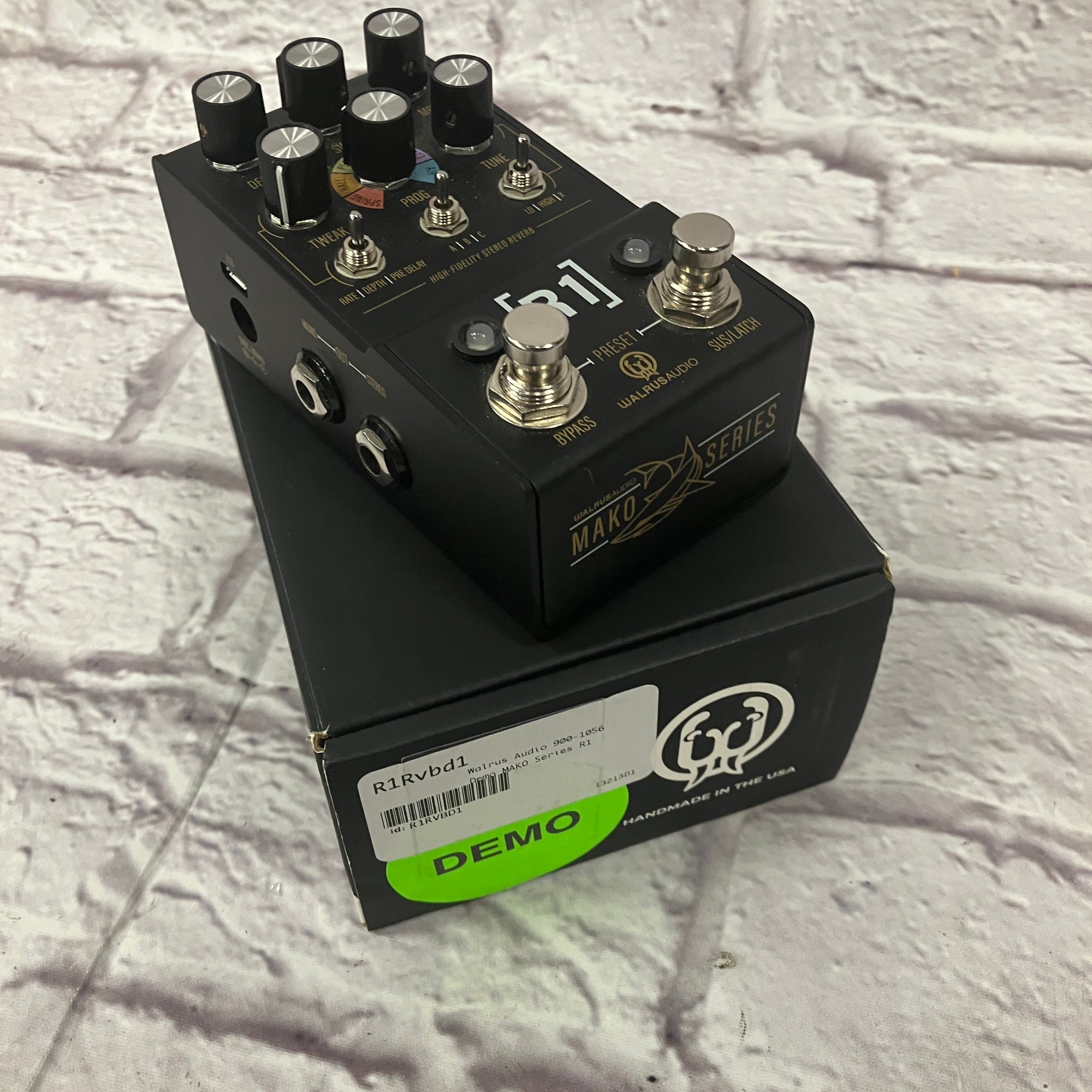 Walrus Audio R1 High Fidelity Reverb Pedal