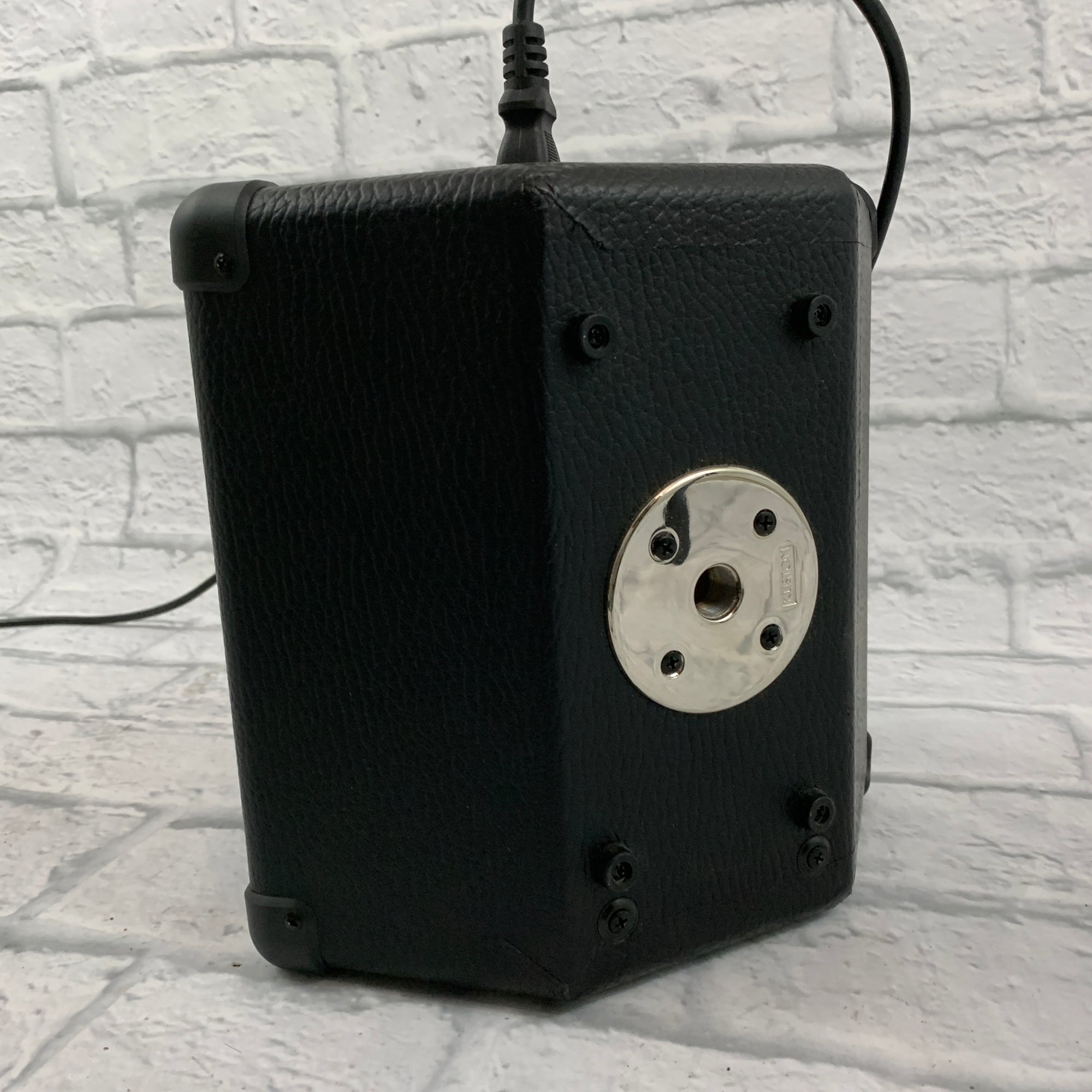 Kustom KCP4P Powered Speaker