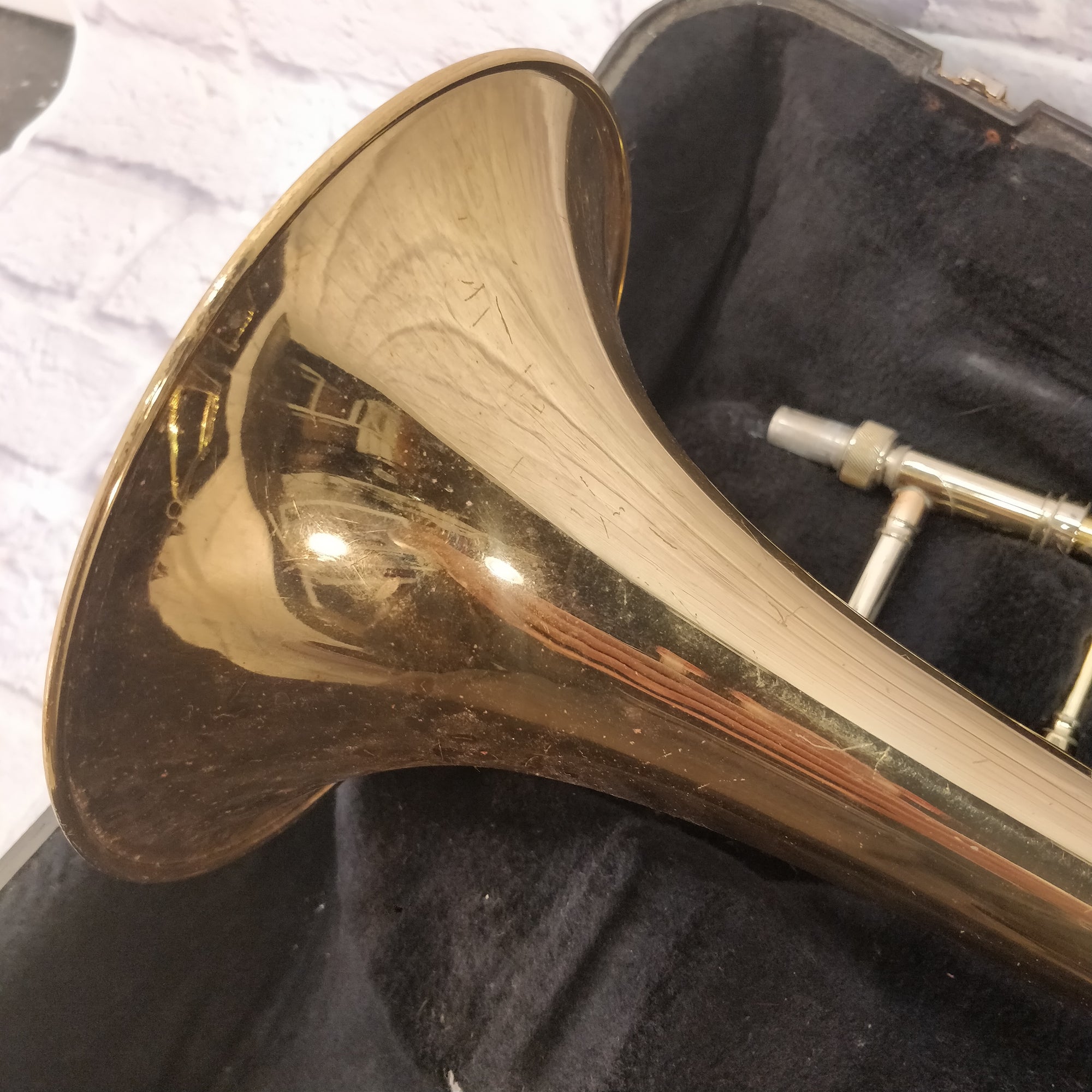 King 606 Student Tenor Trombone w Hard Case