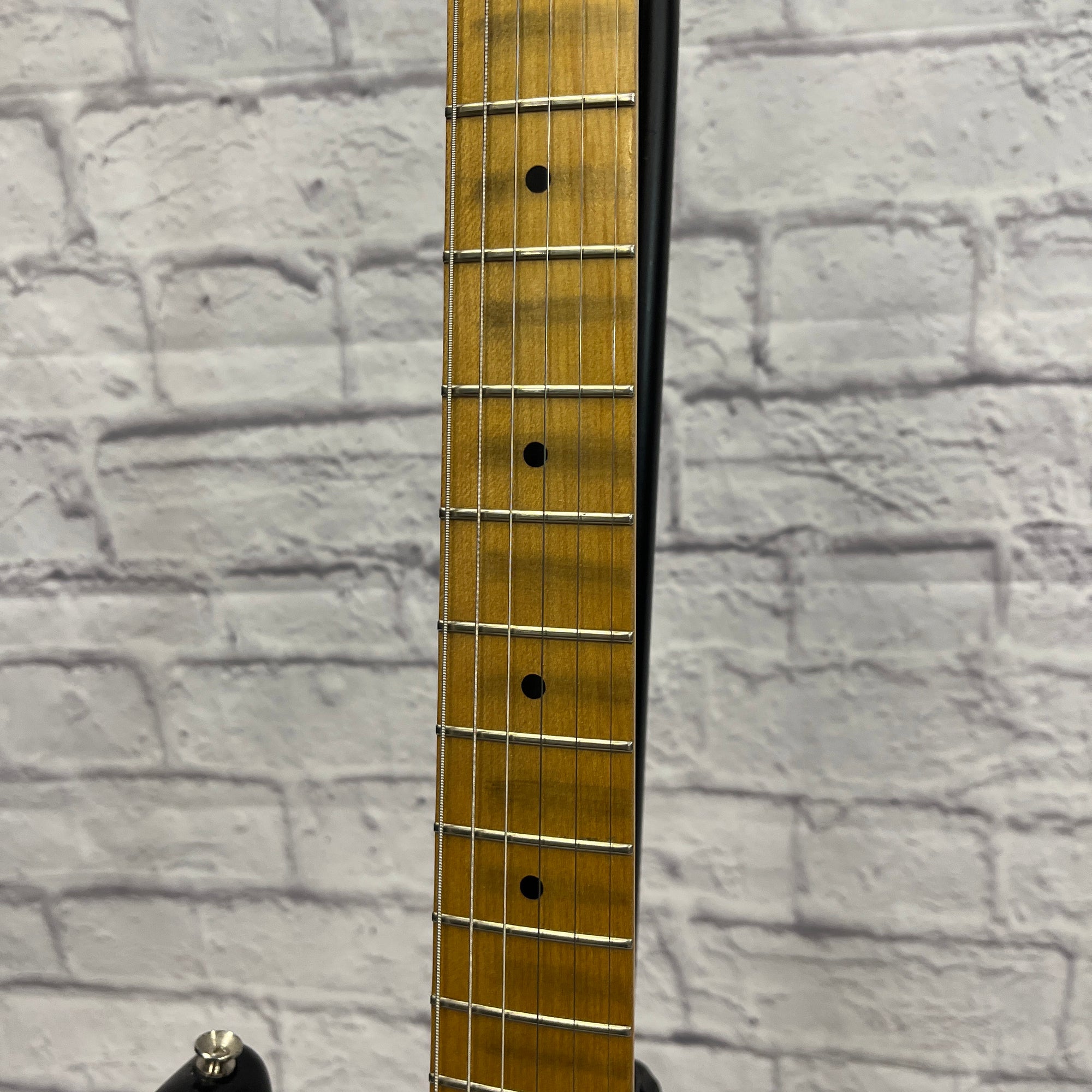 Vintage (Brand) V6 Icon Distressed Strat Electric Guitar