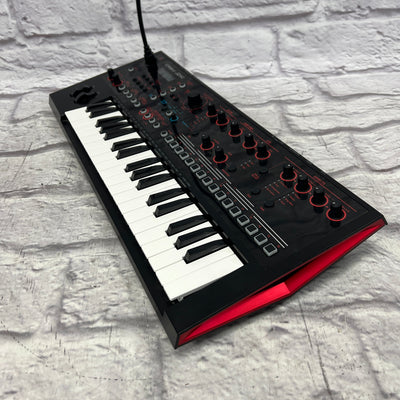 Roland JD-XI 37-Key Analog / Digital Crossover Synthesizer