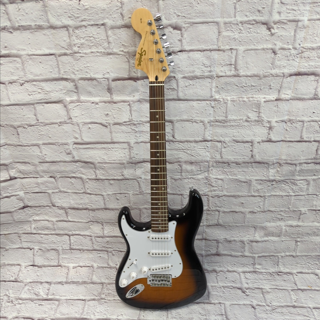 Squier Affinity By Fender Sunburst Stratocaster Lefty