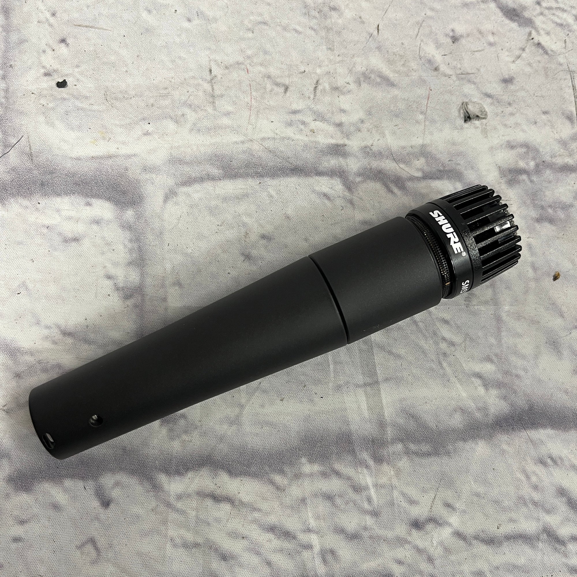 Shure SM57 DYNAMIC MICROPHONE