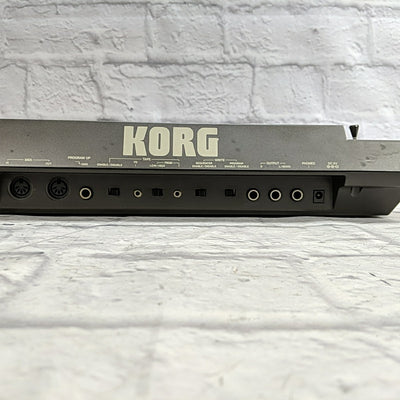 Korg Poly 800 Digital Synthesizer