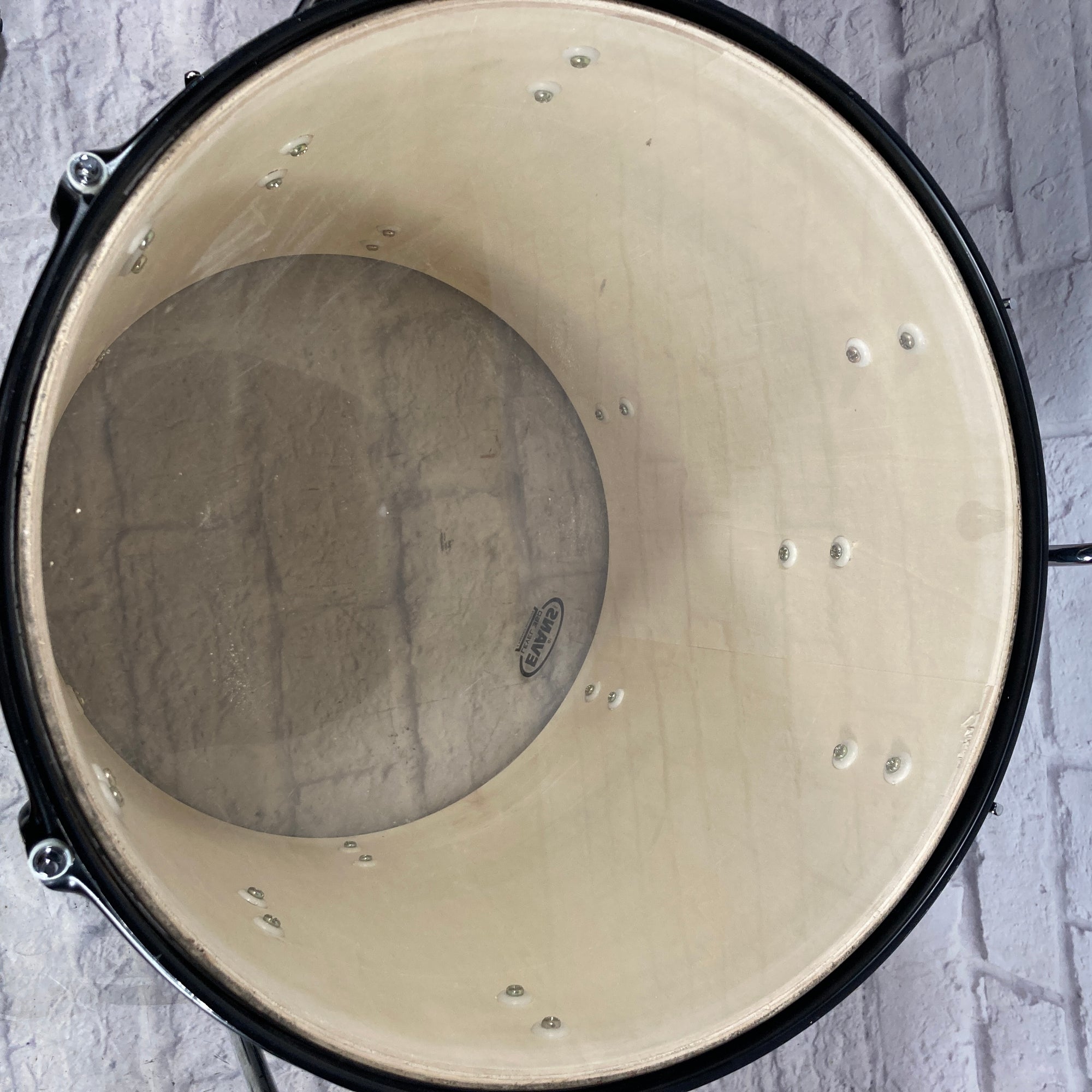 Unknown Black 16 x 16 Floor Tom