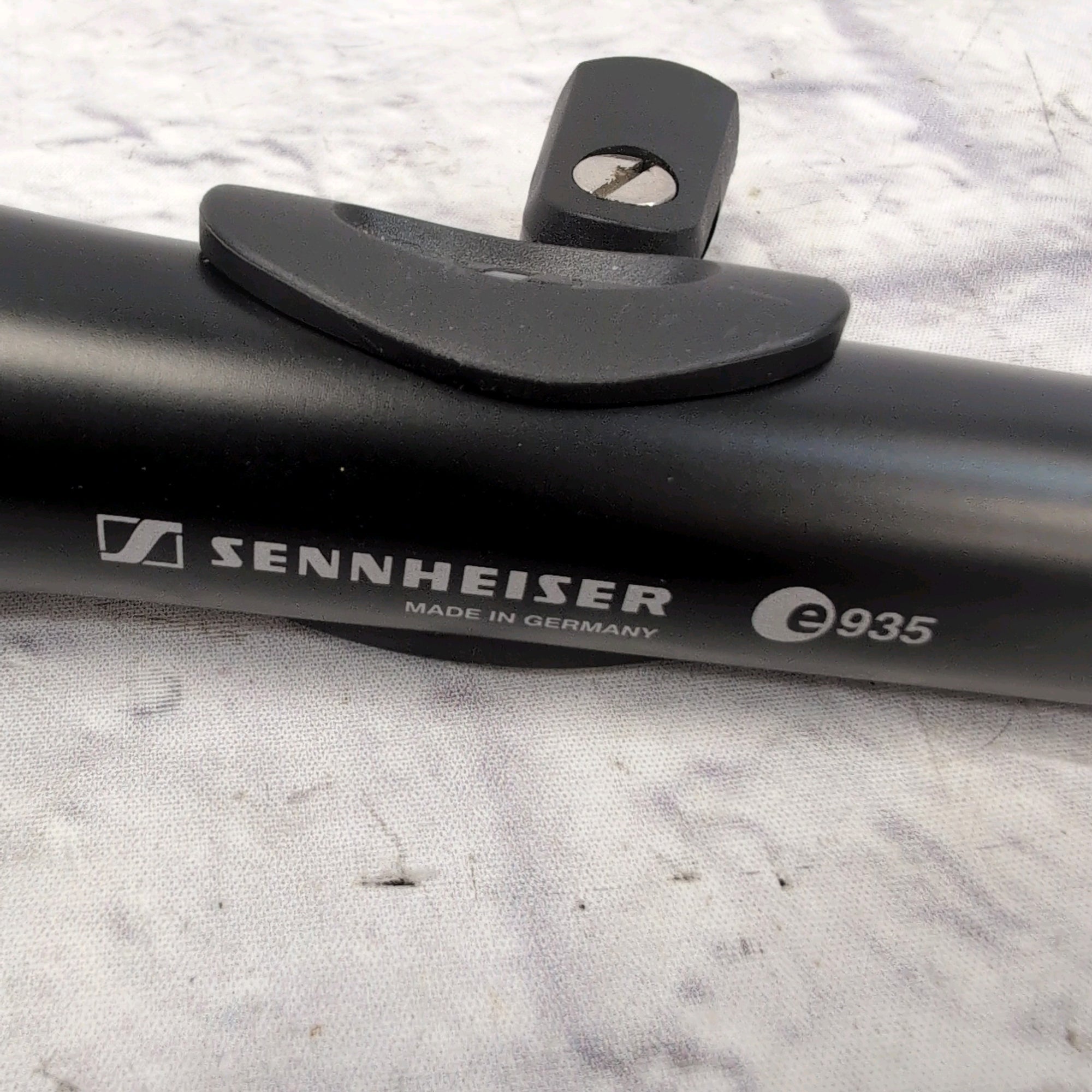 Sennheiser E935 Dynamic Microphone