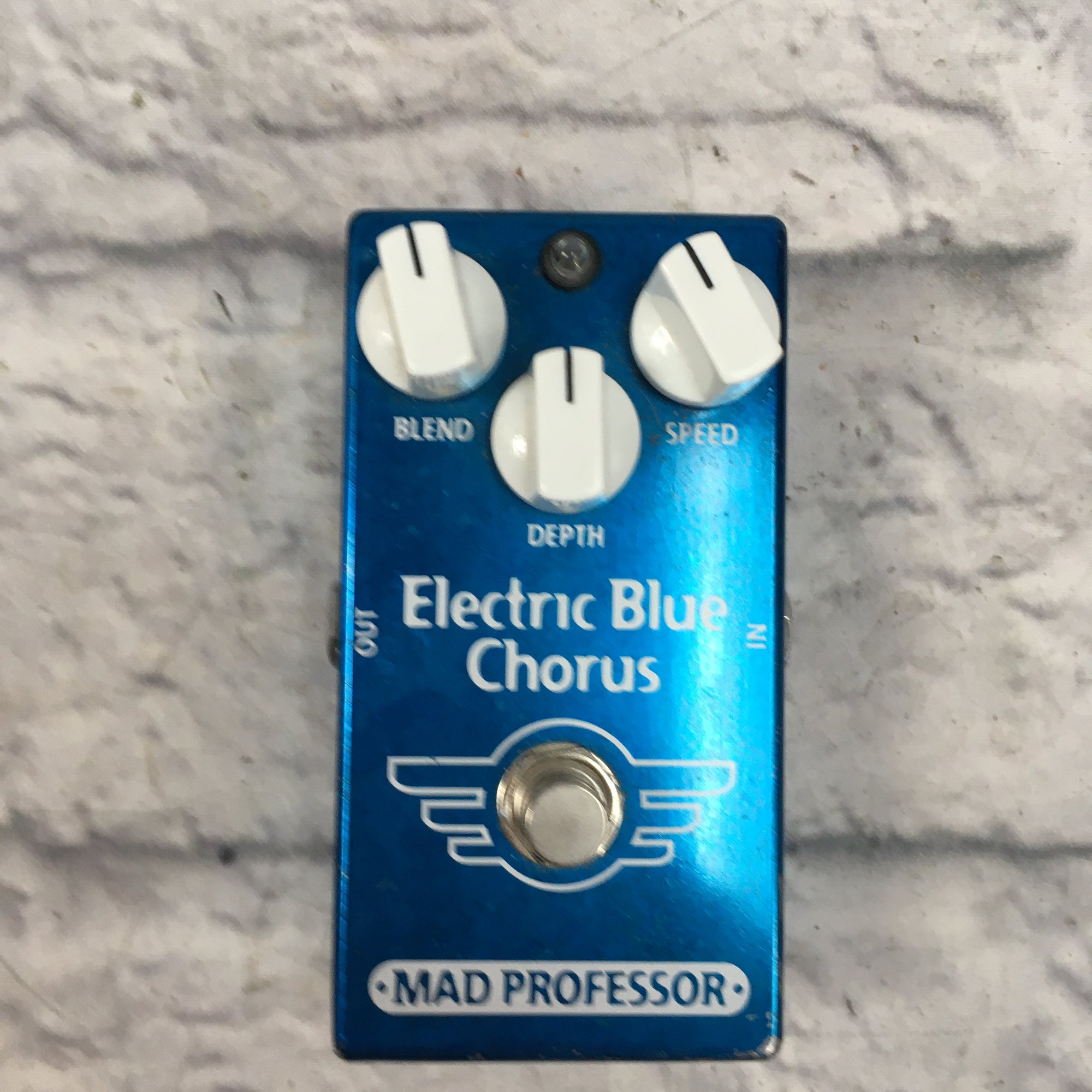 MAD PROFESSOR ELECTRIC BLUE II CHORUS VIBRATO エフェクター MAD