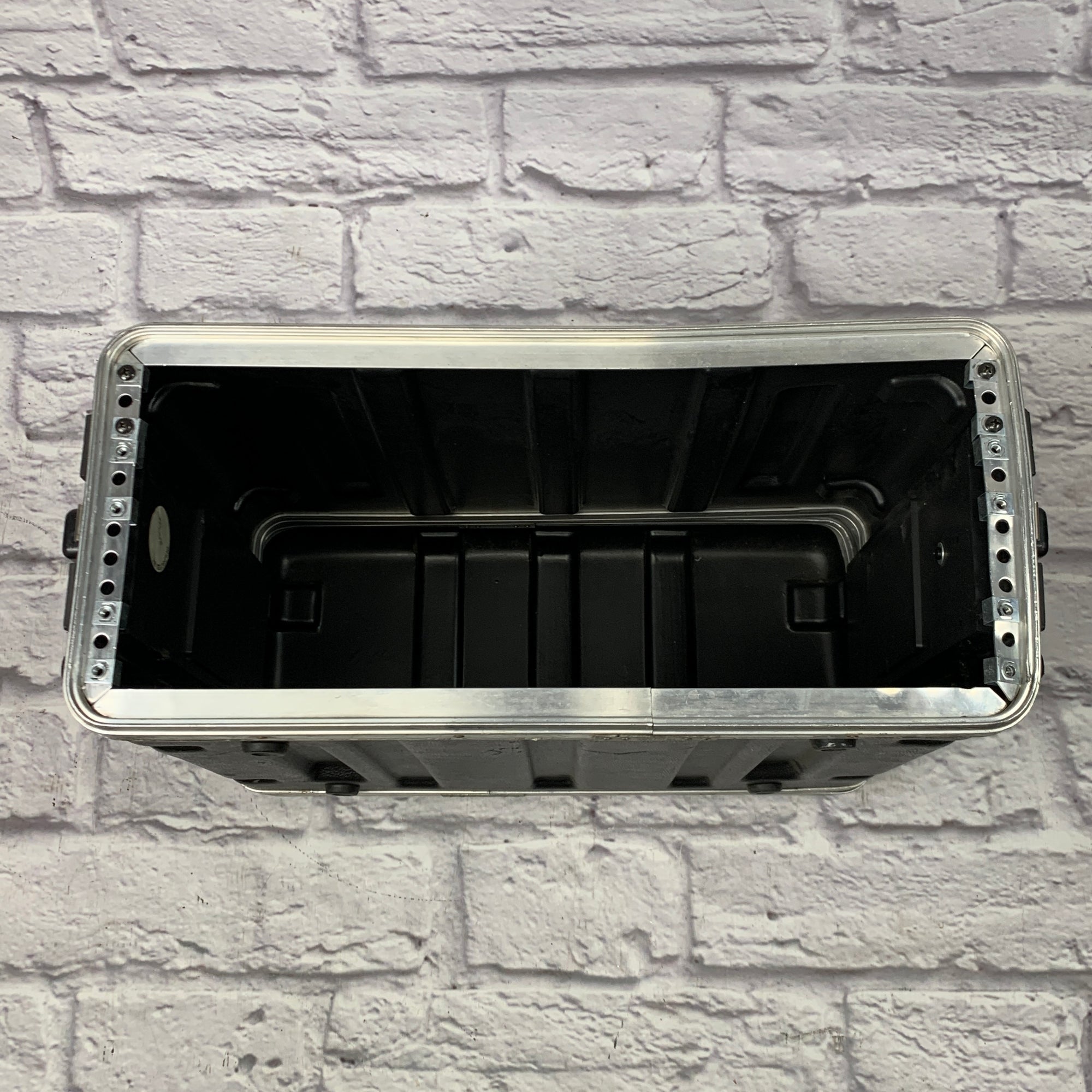 SKB 1SKB-R4U 4U Roto-Molded Rack Case 2000s with steel rails