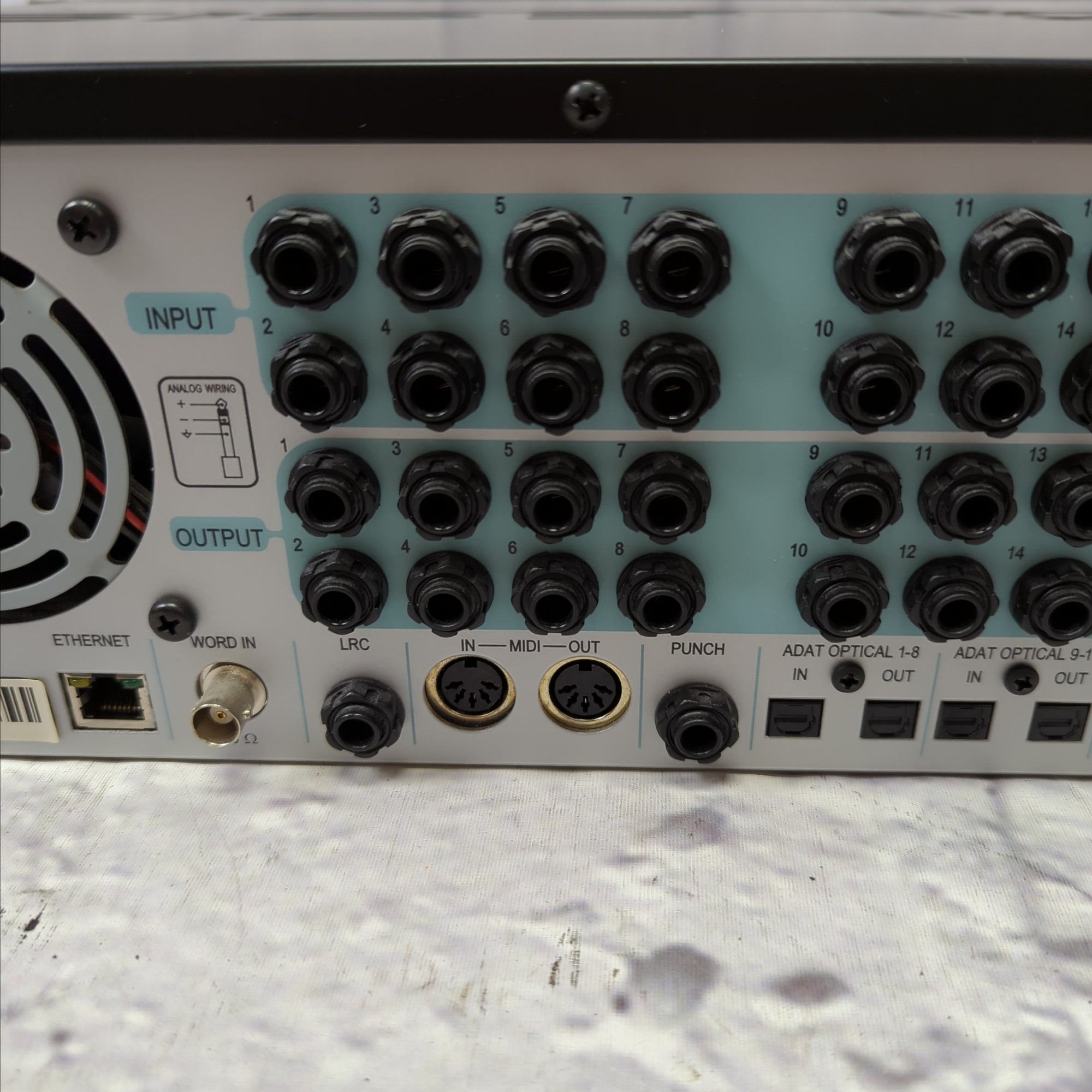 Alesis HD24XR Rackmount 24-Track 96kHz Hard Disk Audio Recorder with Fireport 1394