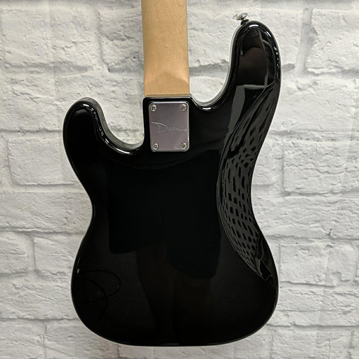 Dean Paramount 4-String Bass Sunburst