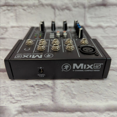 Mackie Mix5 Mixer - No Power Supply