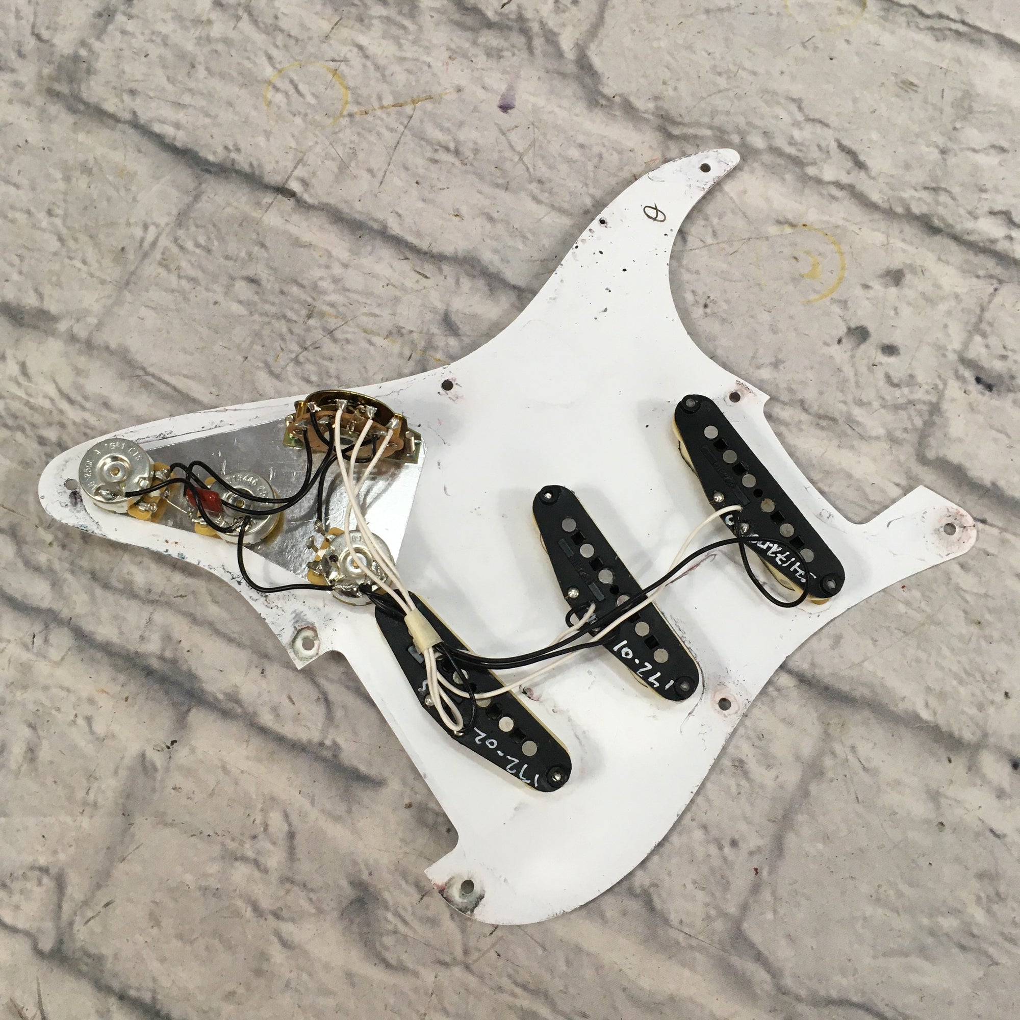 Fender MIM Reissue 50s Stratocasater Loaded Pickguard