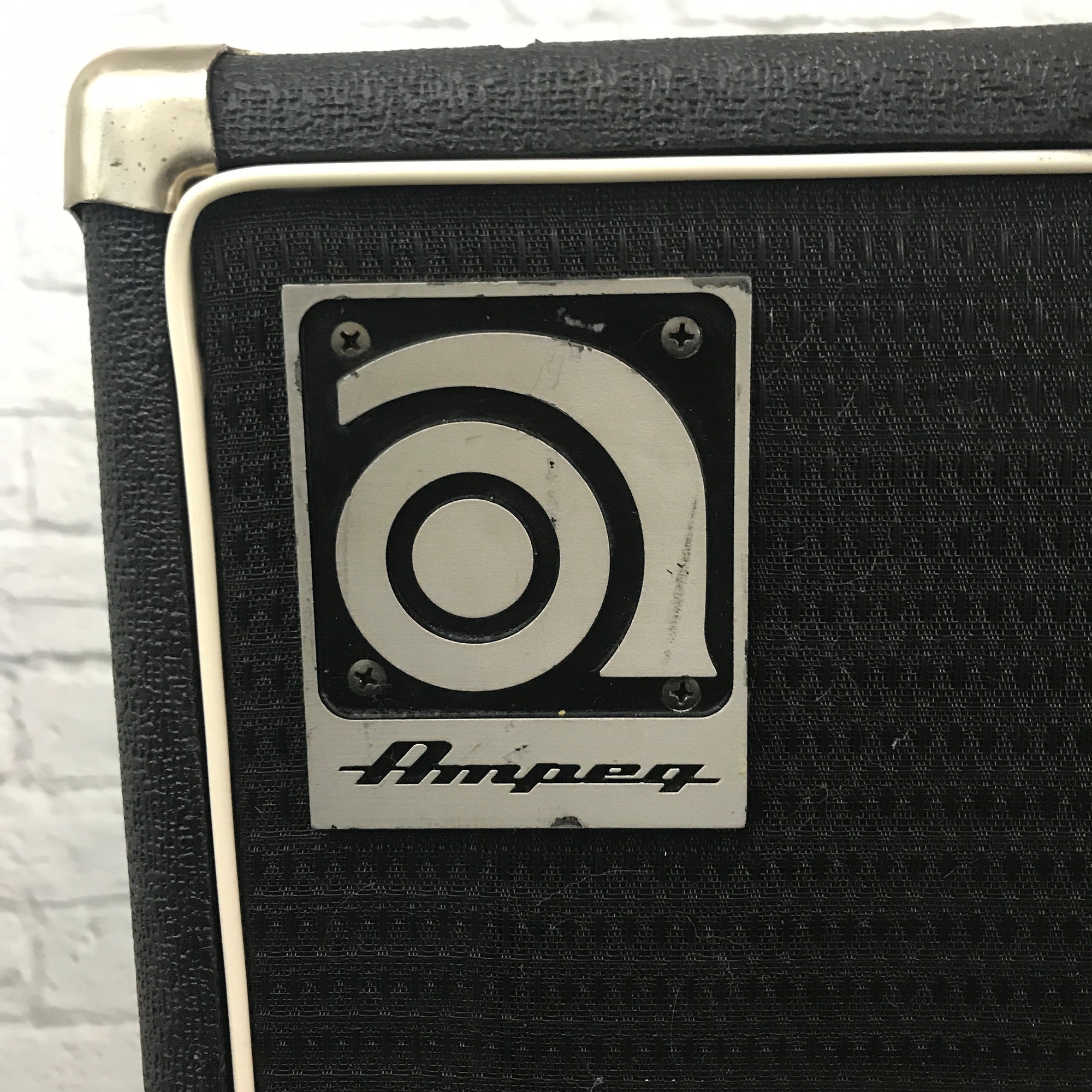 Ampeg 410 HE 4x10 Bass Guitar Cabinet