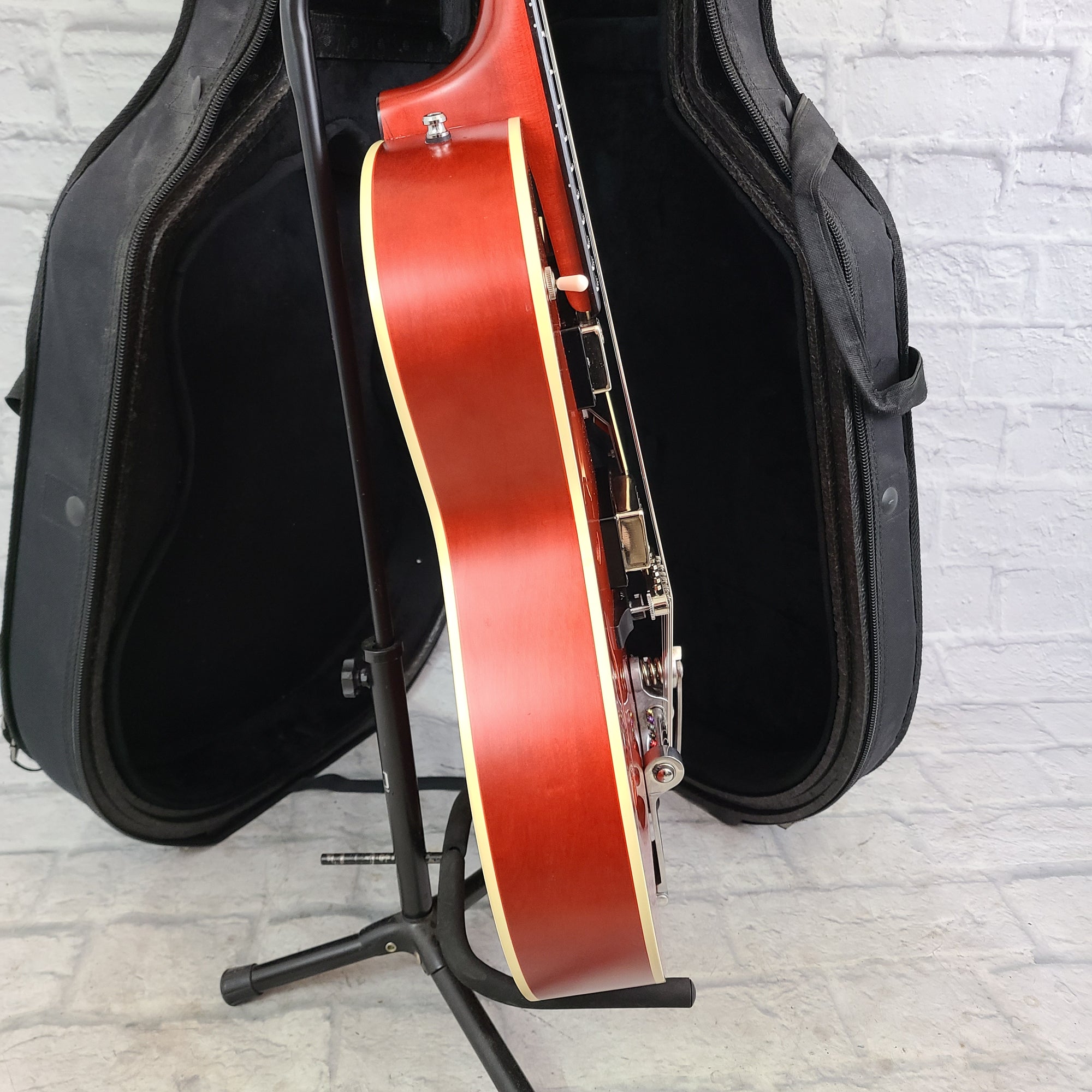 Godin Uptown 5th Avenue Hollow Body Electric