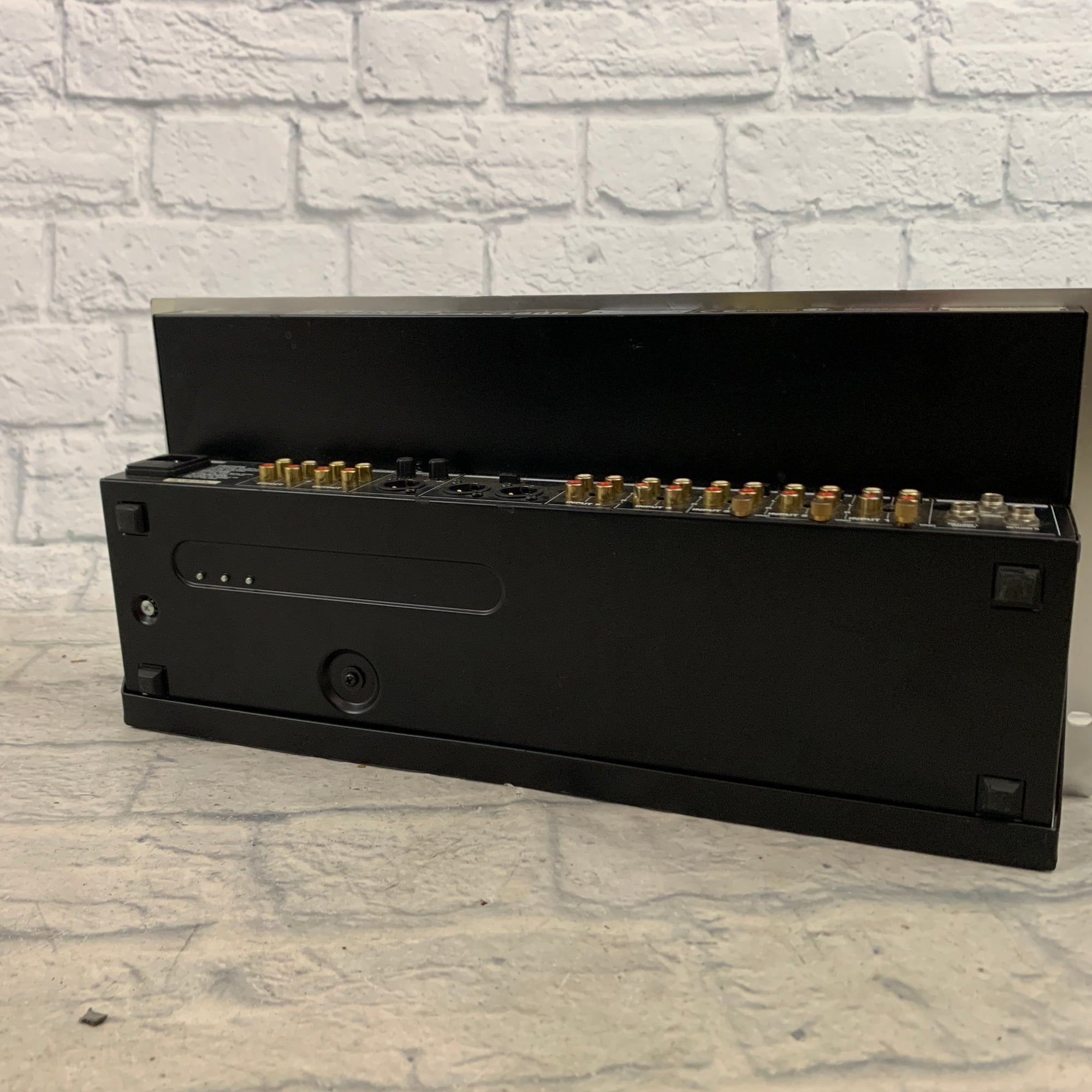 Behringer VMX 1000 DJ Mixer AS IS