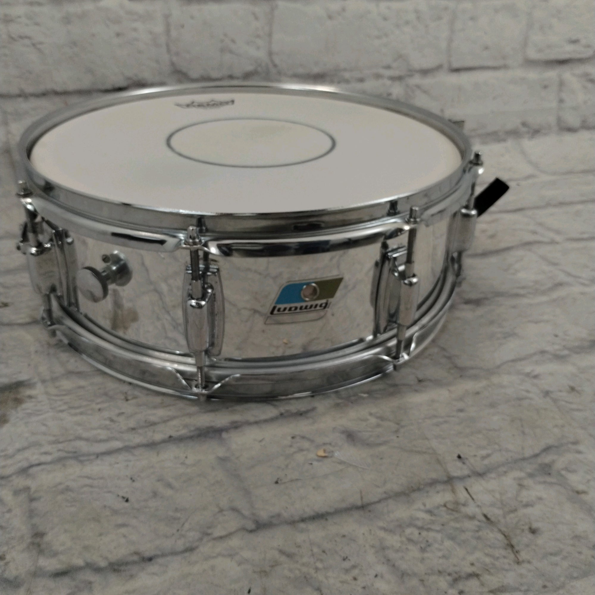 Ludwig LR717 Chrome over Wood Snare Drum