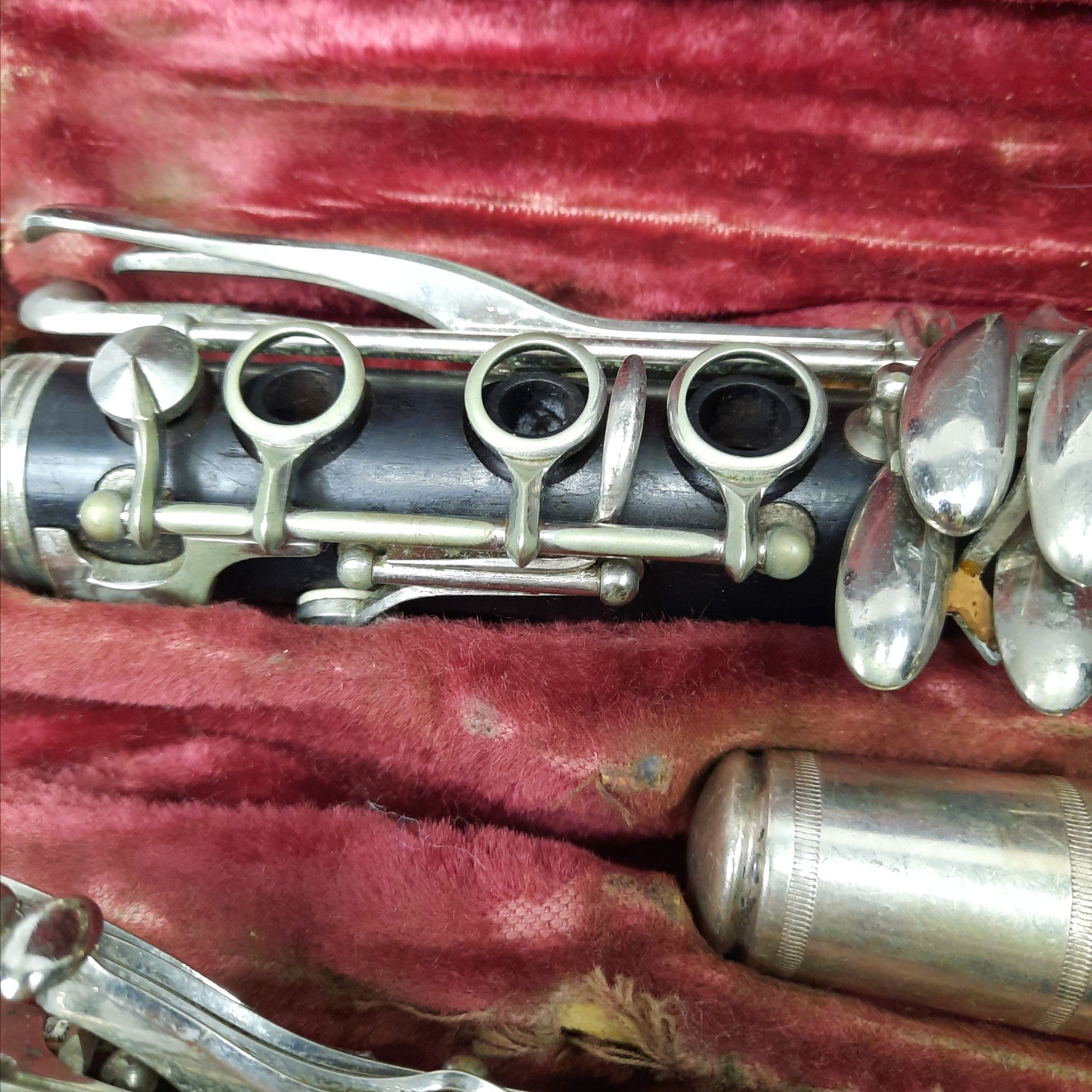 Vintage Artiste clarinet with case and mouthpiece