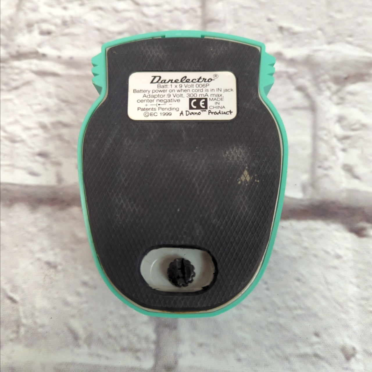 danelectro mini effects pedals Danelectro DJ-13 French Toast Octave Distortion Mini Effects Pedal