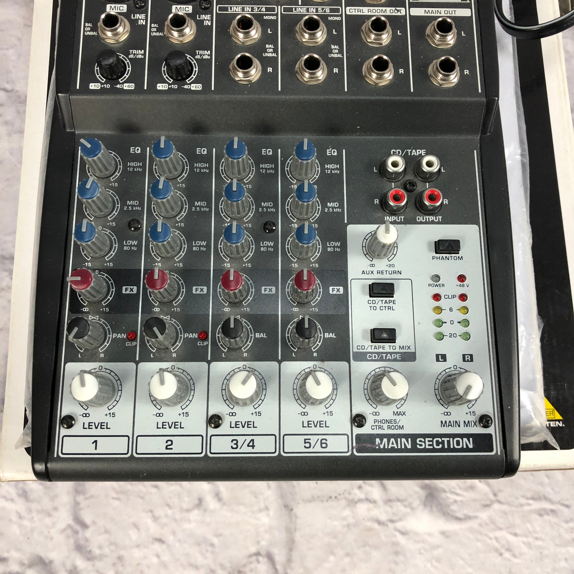 Behringer Xenyx 802 Passive Mixer