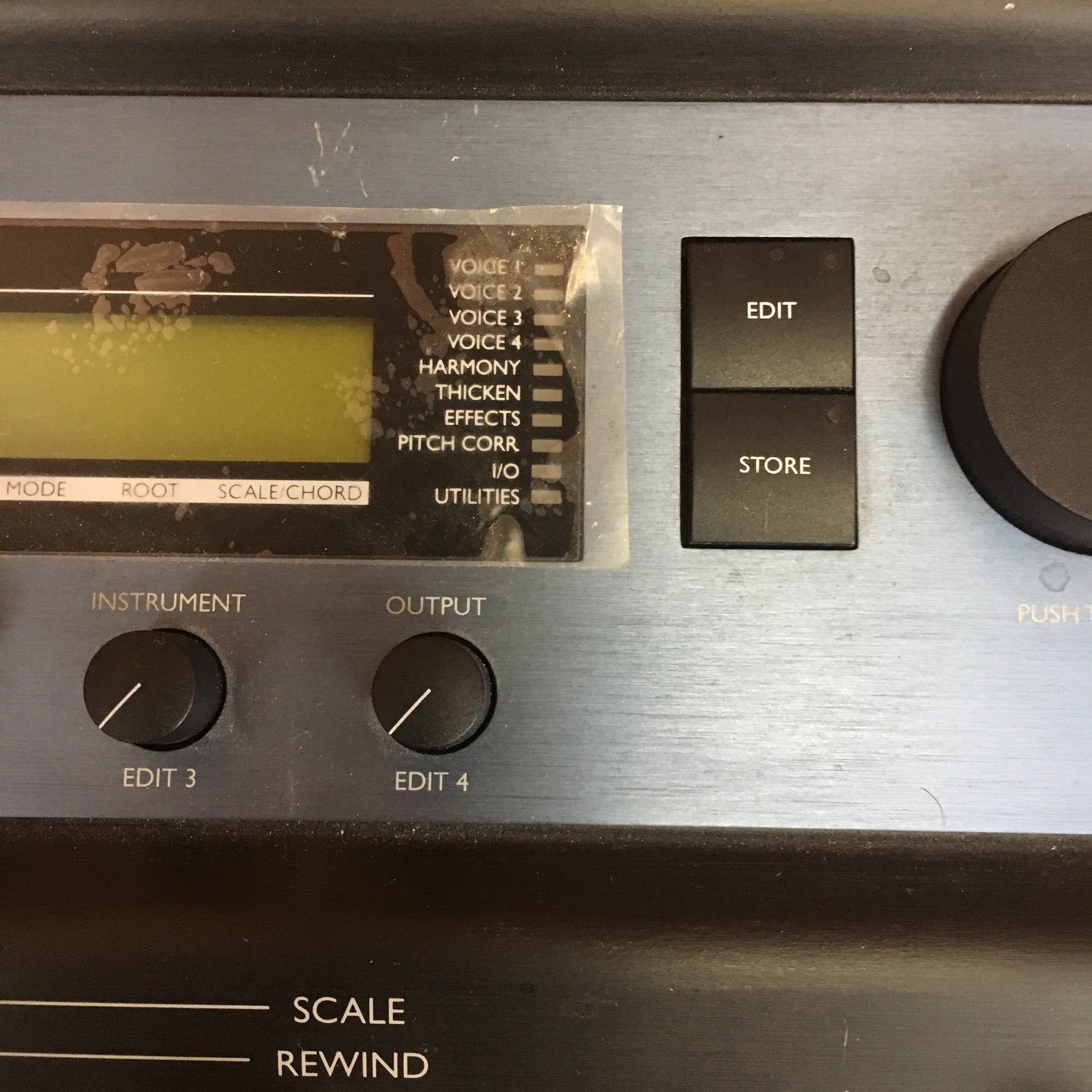 ** TC Helicon VoiceLive Vocal Floor Processor