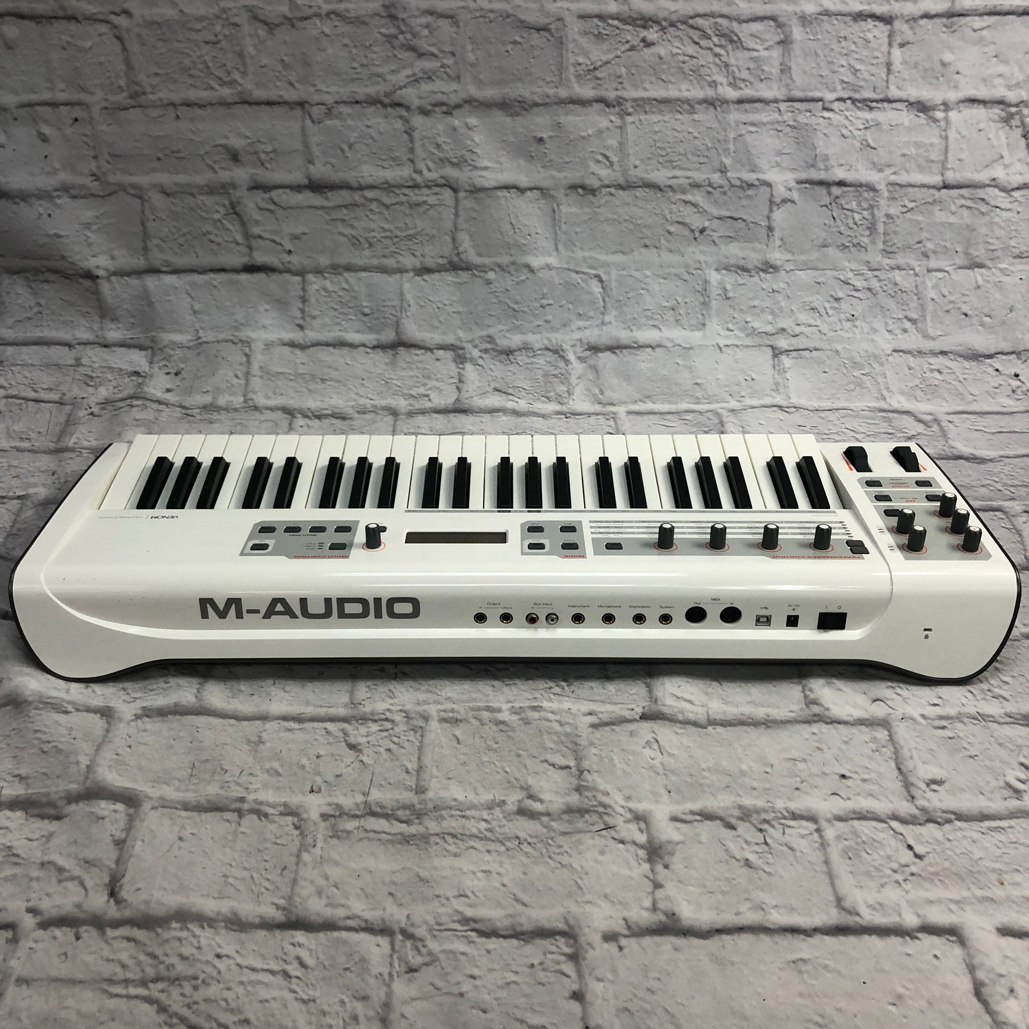 M Audio Venom Synthesizer Evolution Music