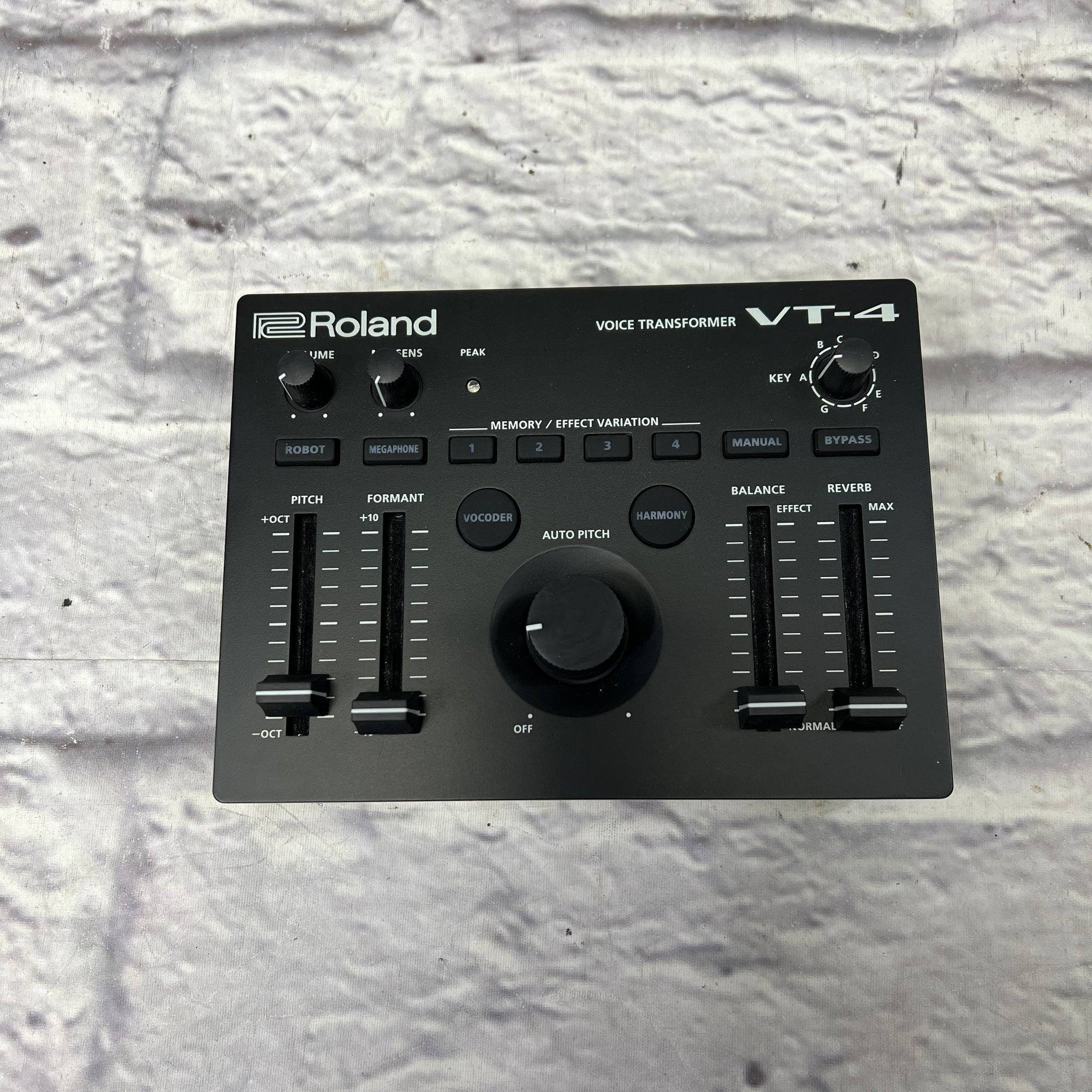 Roland VT-4 Voice Transformer Vocal Effect Pedal