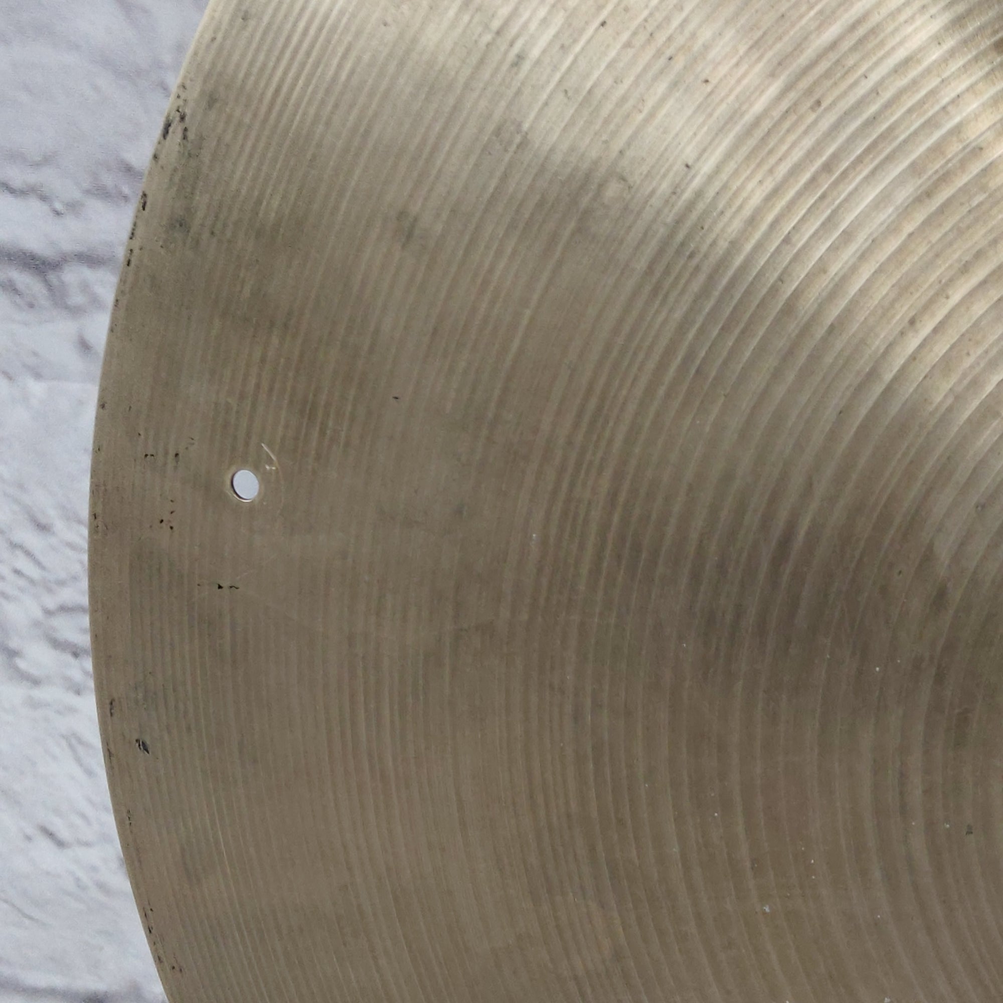 Zildjian Avedis 1500g 18 Crash Cymbal