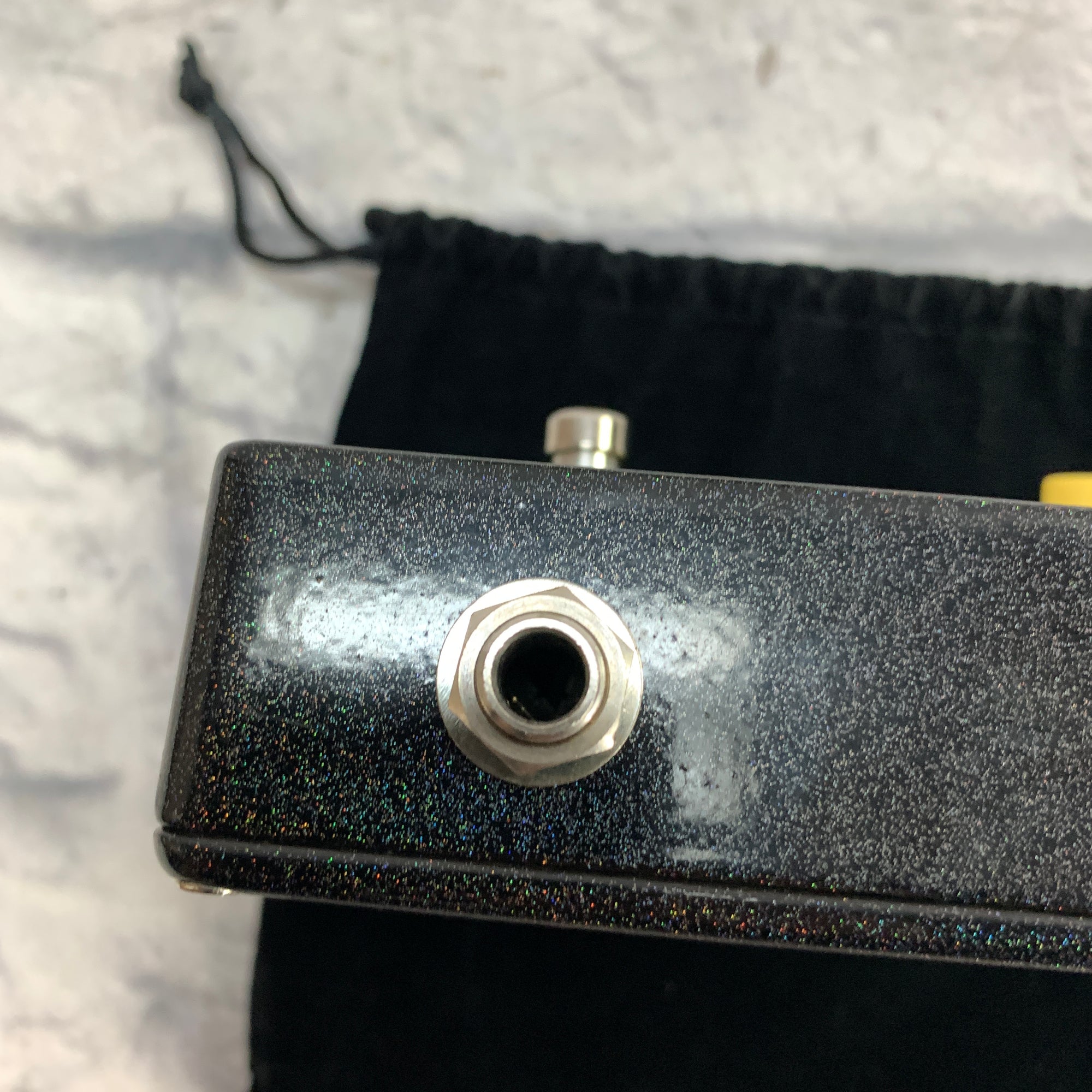 ギター BLACK CAT SUPER FUZZ Black Cat Pedals Super Fuzz - What To Know & Where To Buy