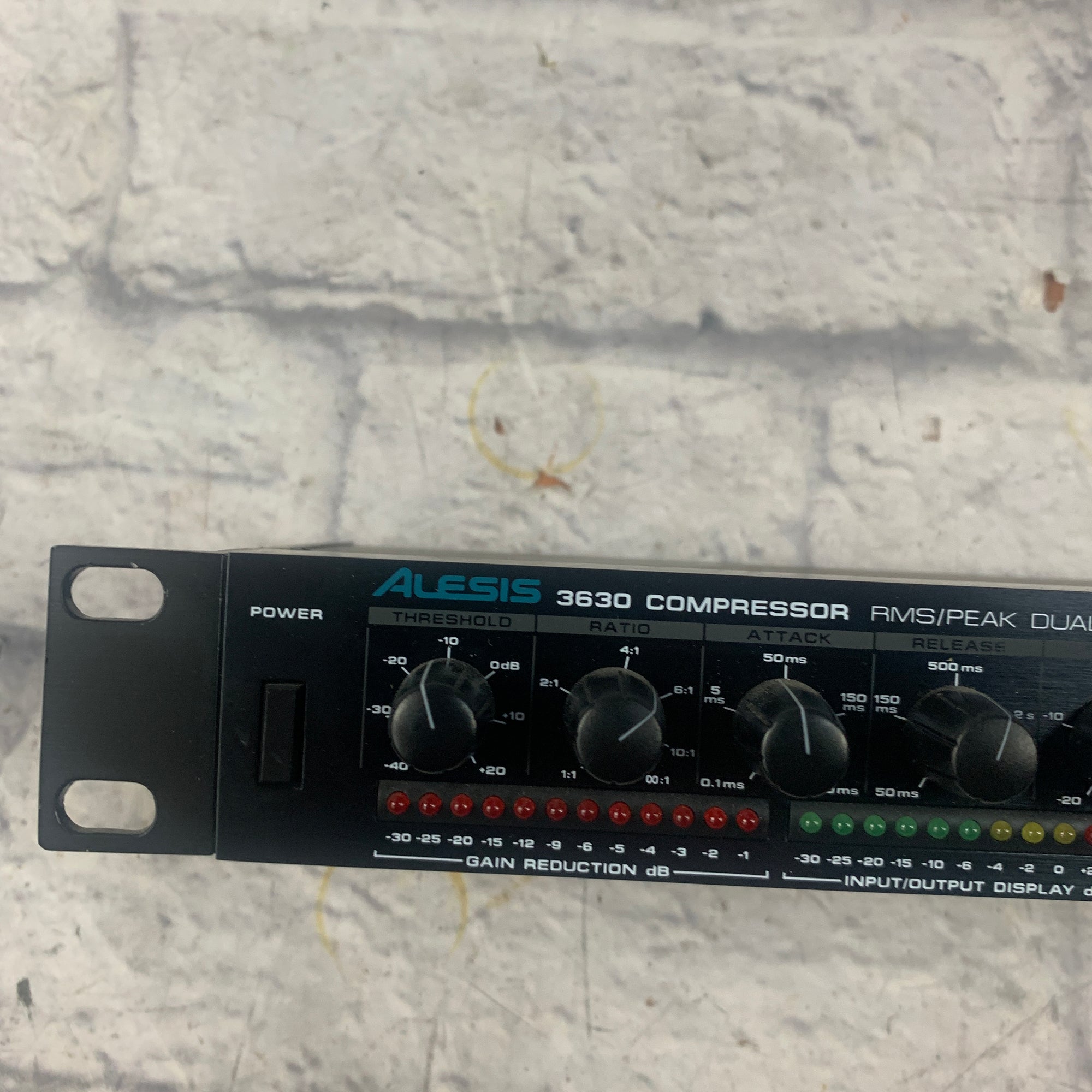 Alesis 3630 Rack Compressor
