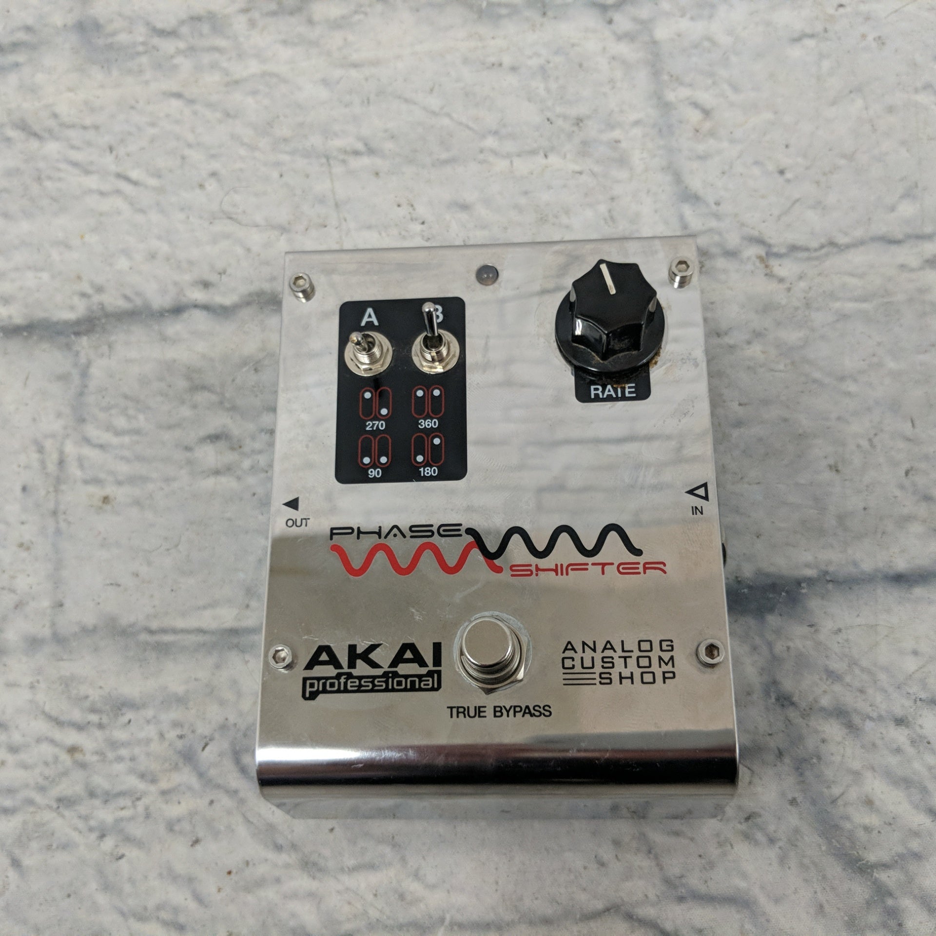 akai distortion pedal Akai Professional Analog Custom Shop Phase Shifter Pedal