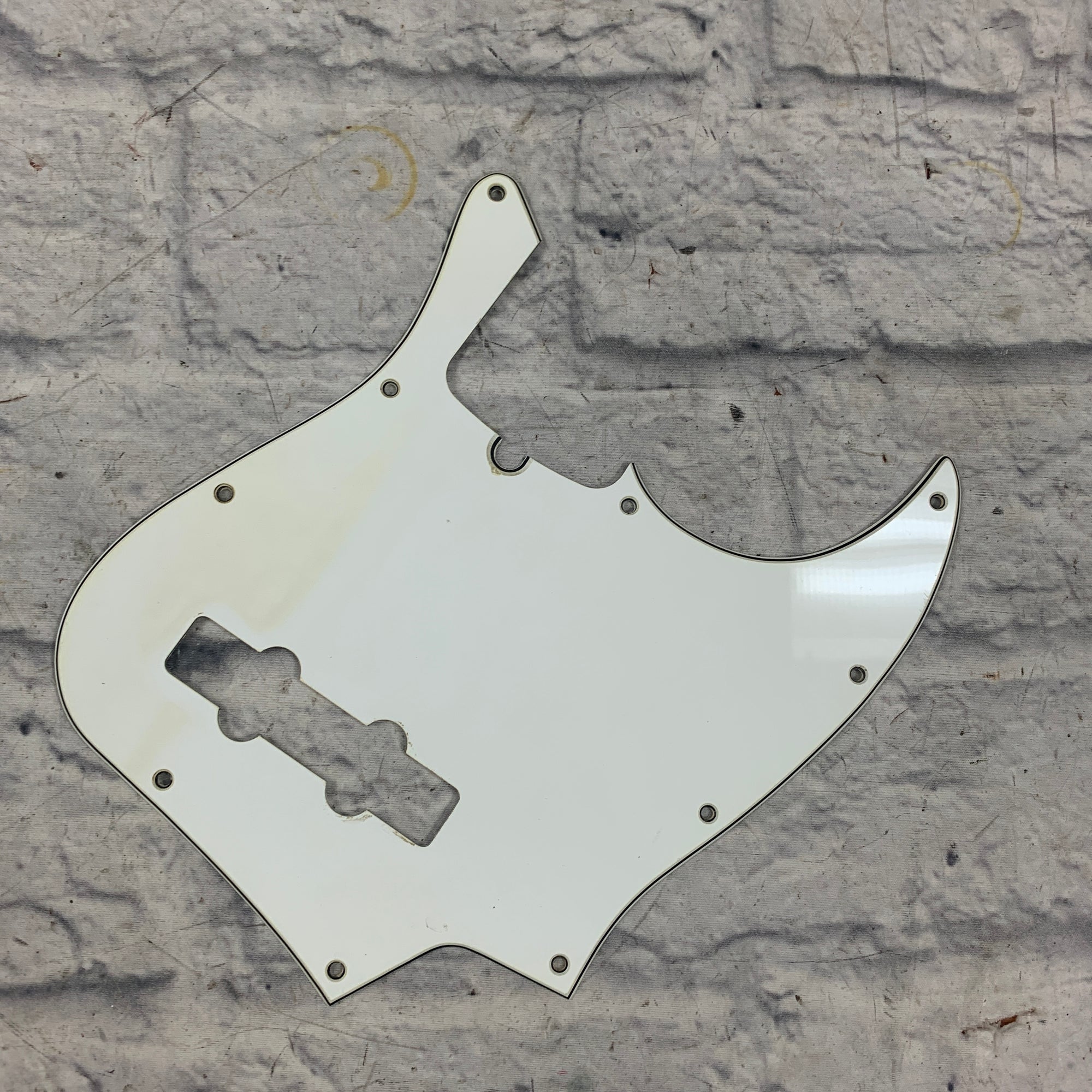 Fender American Jazz Bazz Pickguard White