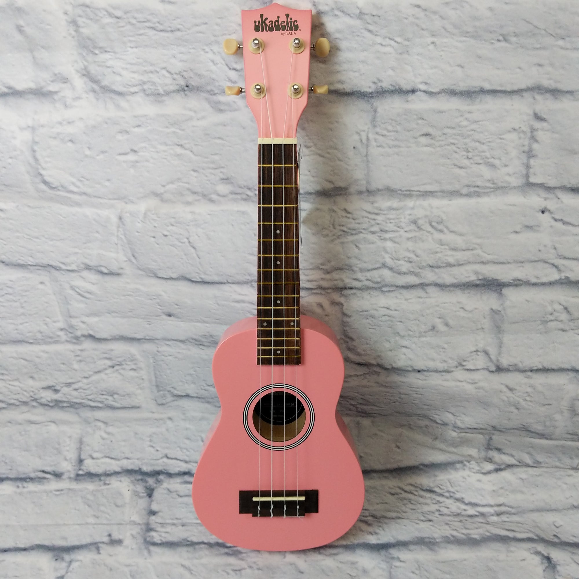 Kala Ukadelic Ukulele - Flamingo