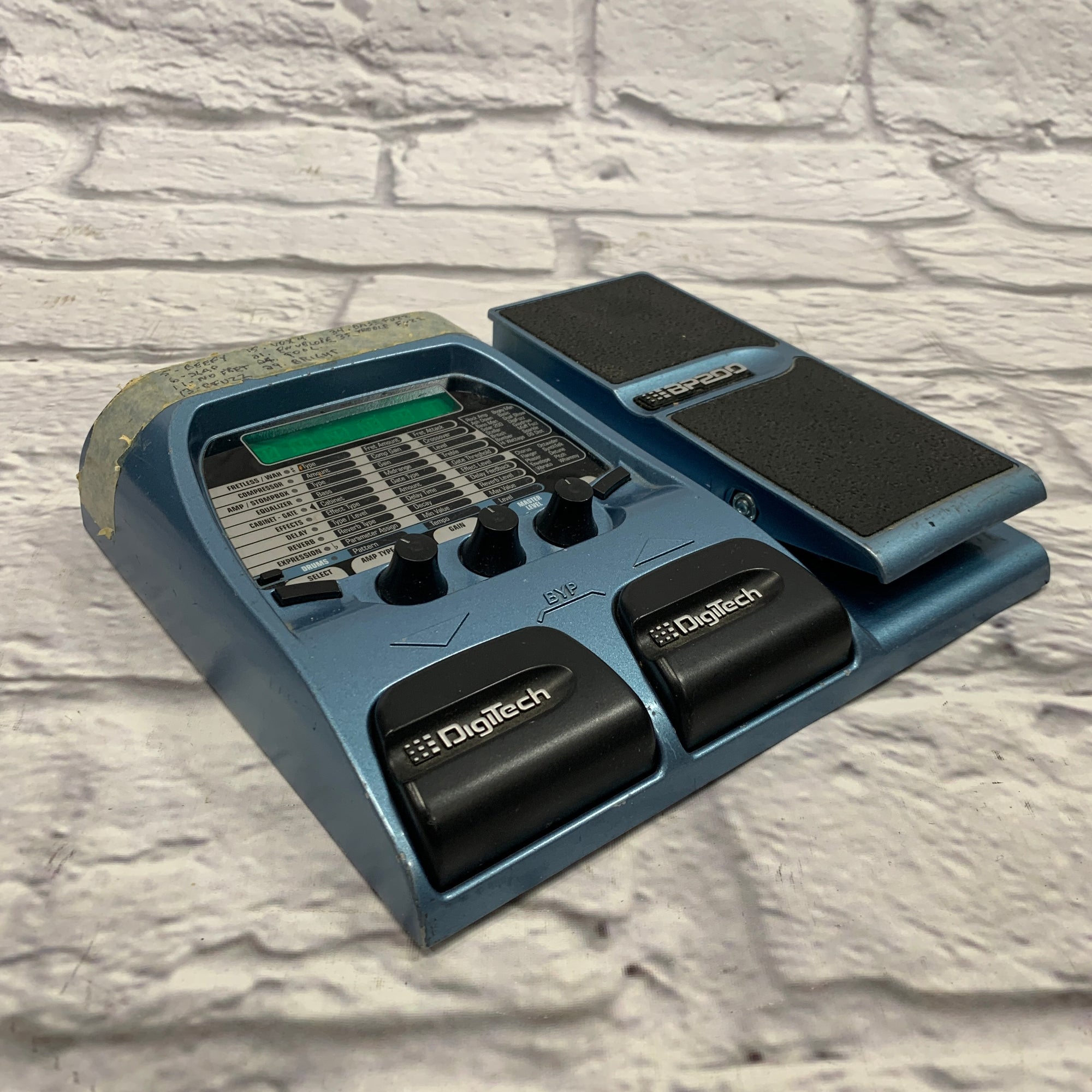 digitech bass multi effects pedal Digitech BP200 Bass Multi-Effects Processor