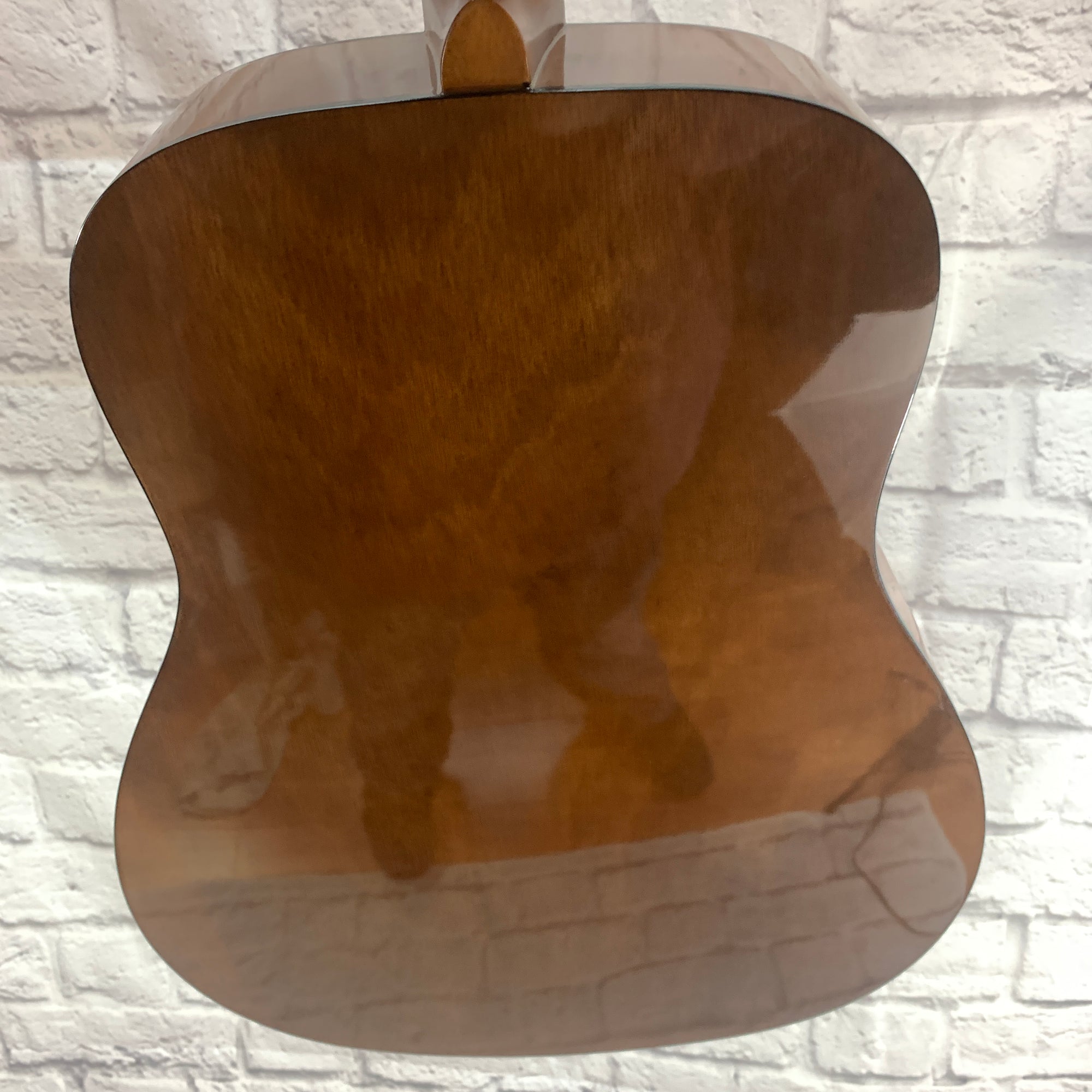 Yamaha F335 Dreadnaught Acoustic Guitar