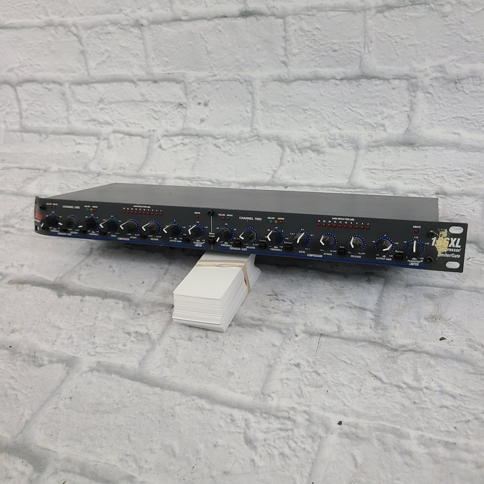 DBX 166XL Compressor - Evolution Music