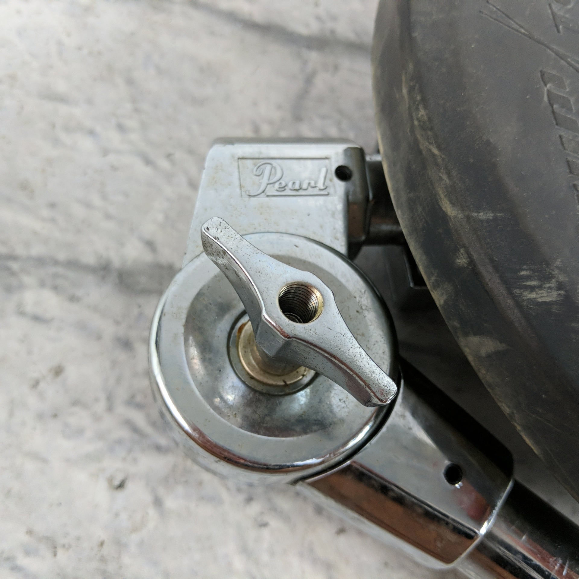 Drum Tech Flat Pad Single Zone Trigger Pad with Pearl Mount