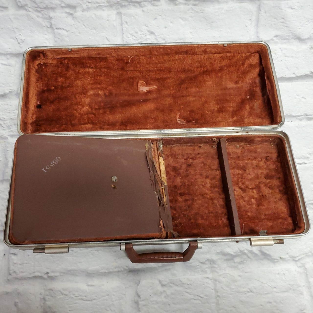 Vintage 1965 Olds Ambassador Trumpet