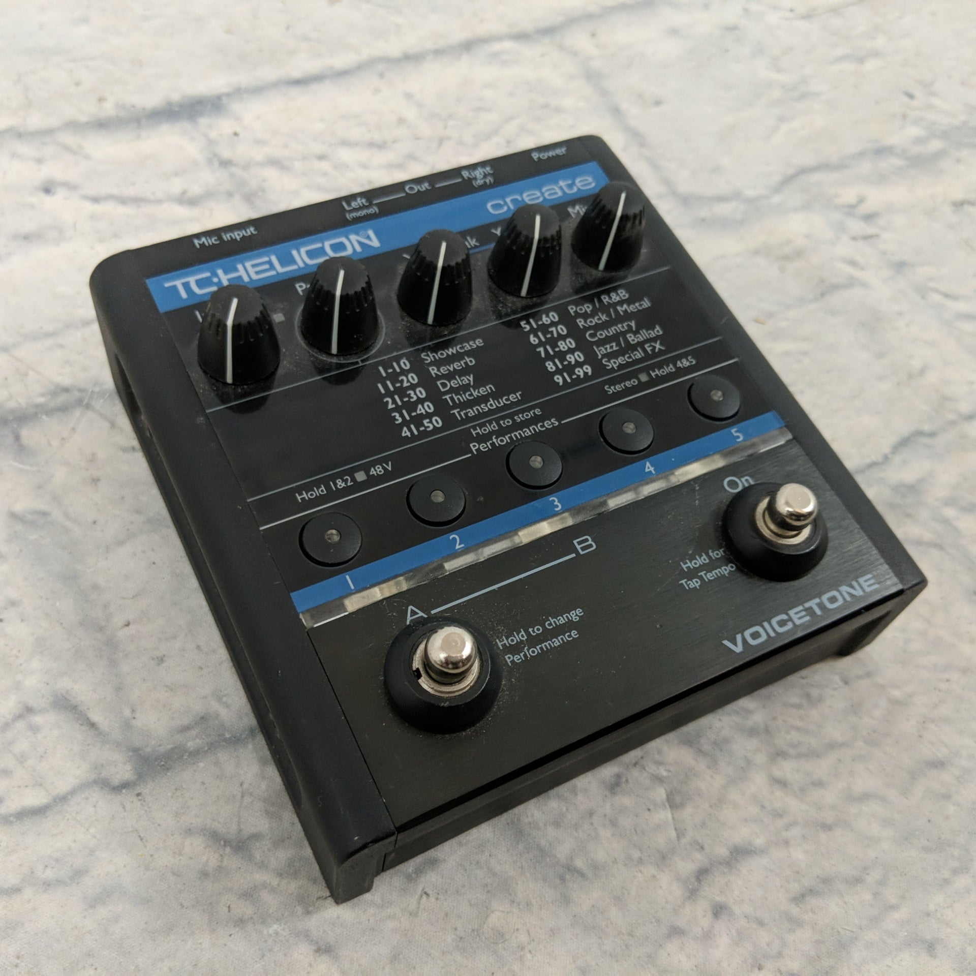 TC Helicon Voicetone Create