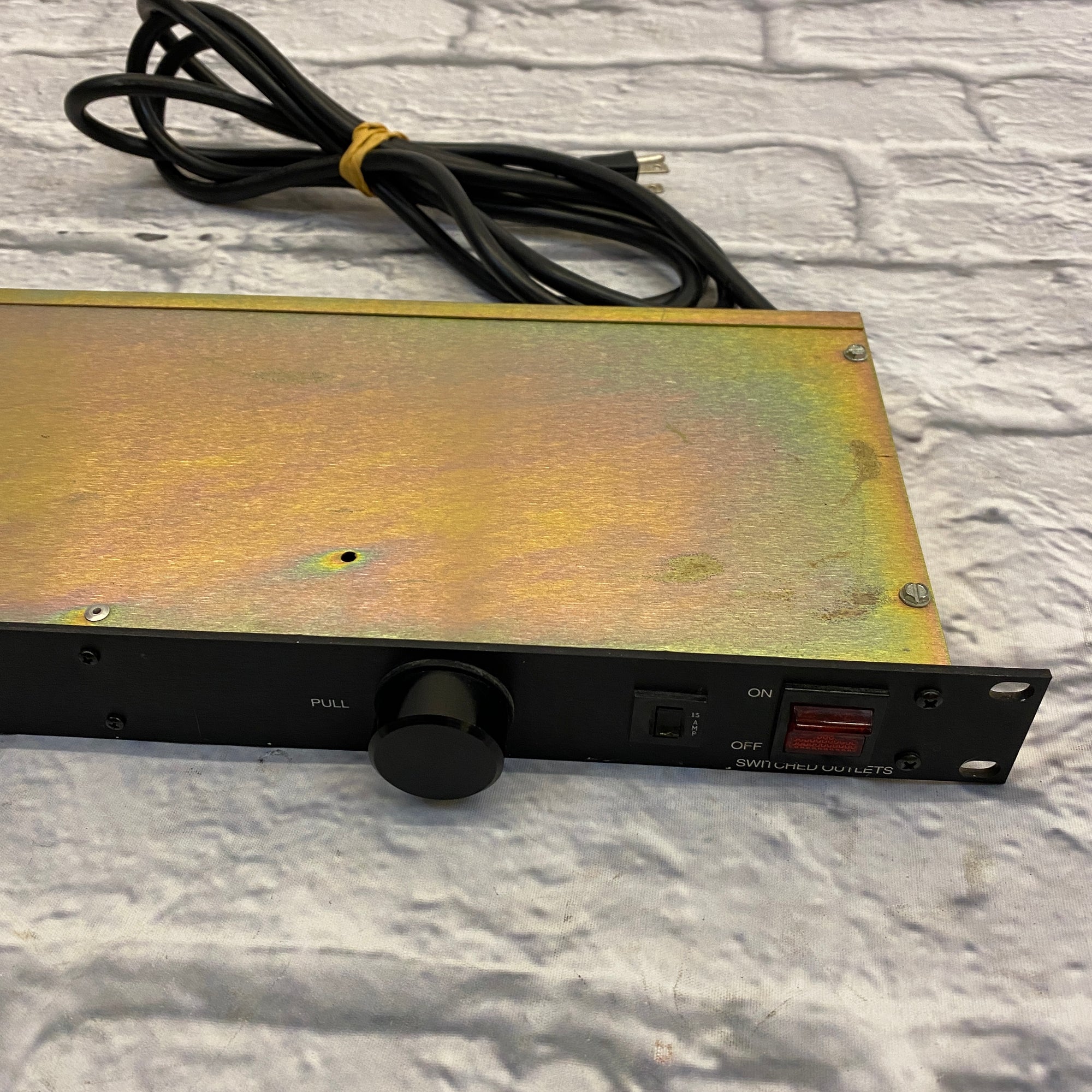 Furman PL-8 Power Conditioner