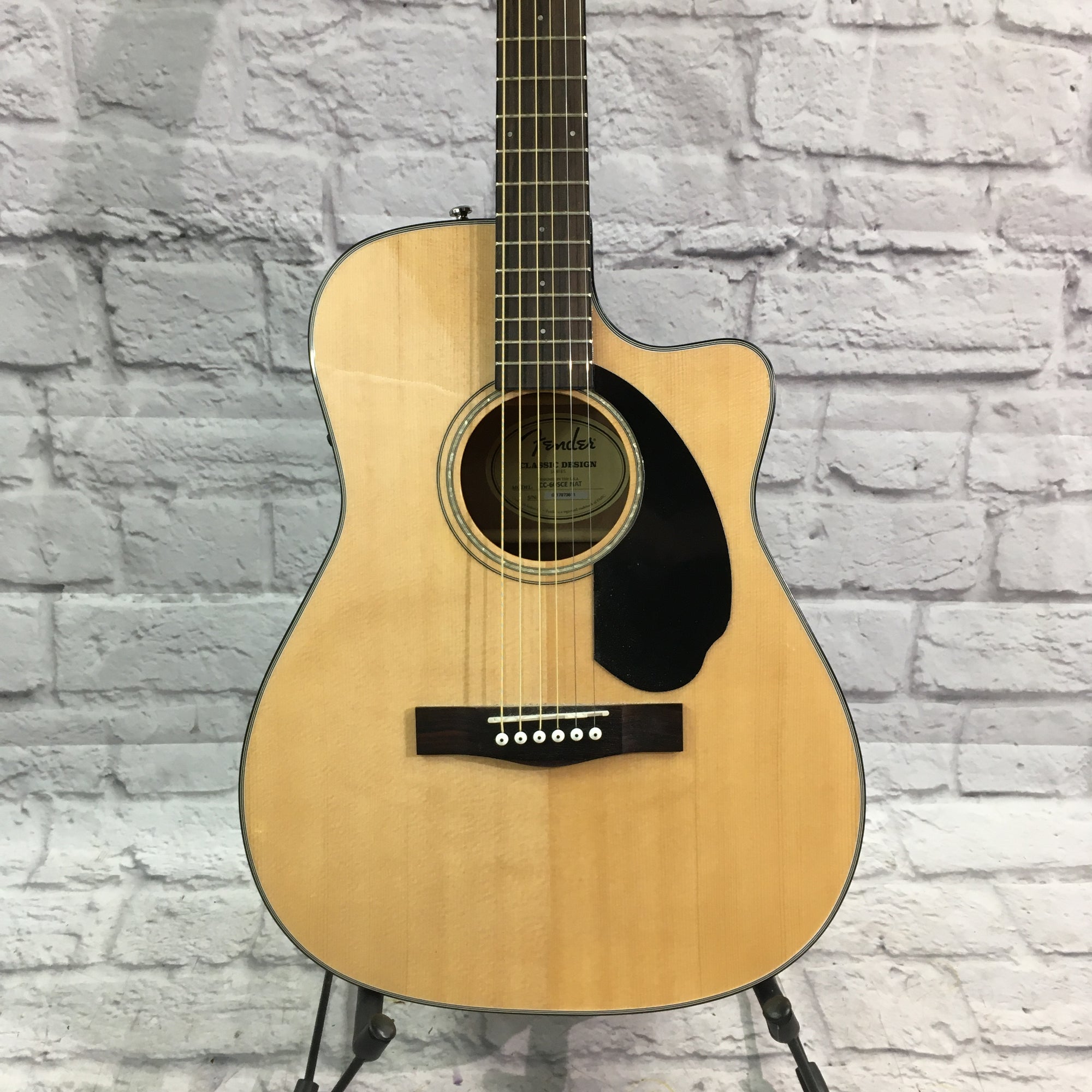 Fender CC-60SCE Natural Acoustic Electric Guitar