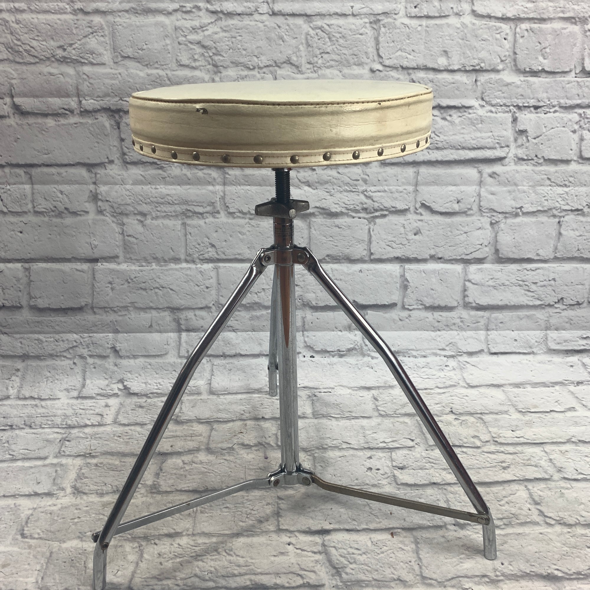 Vintage Slingerland White Drum Throne