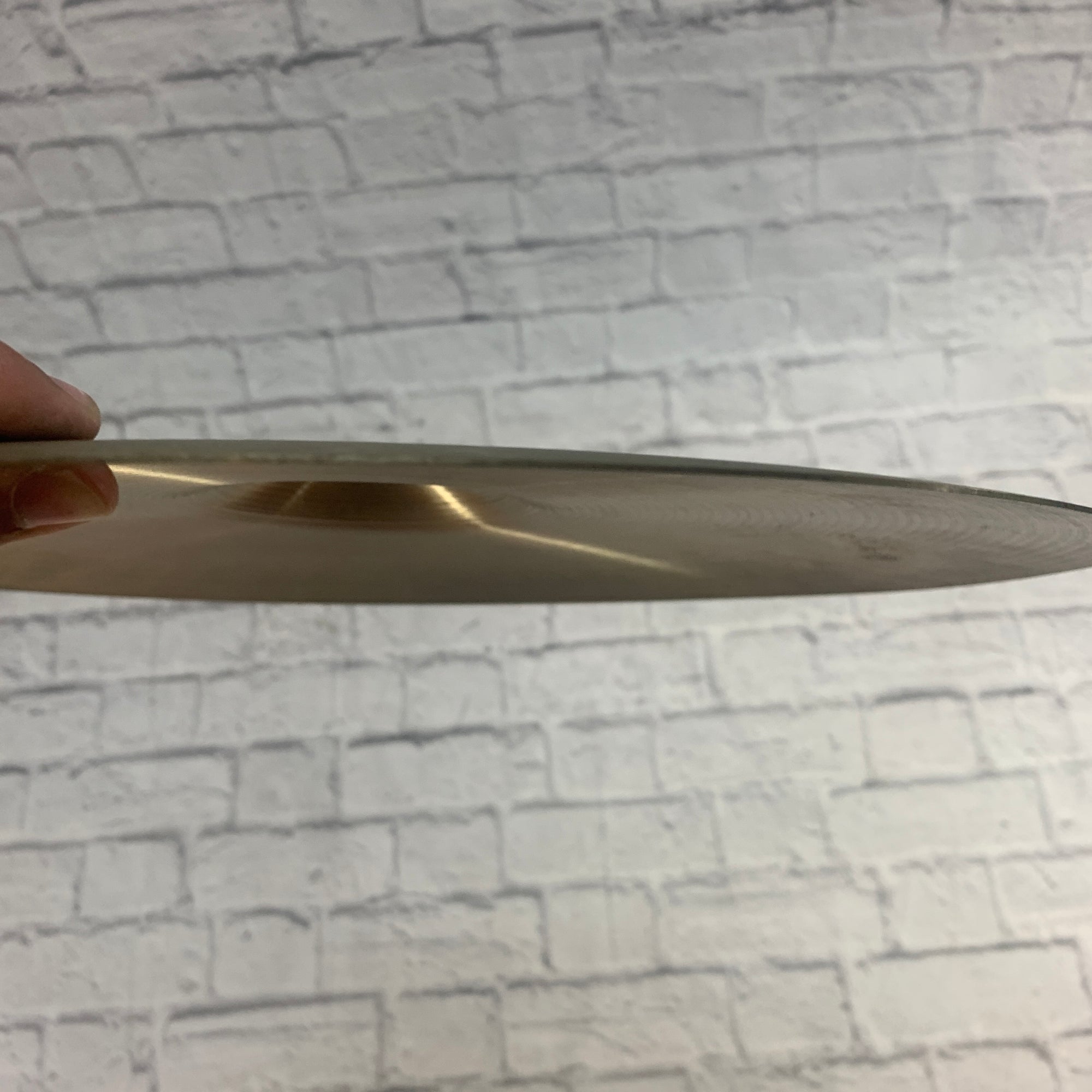 Zildjian Avedis Medium Thin Crash Cymbal