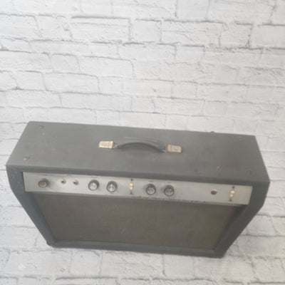 Vintage 1960s Gibson Sabre Reverb SA-1 Guitar Combo Amp